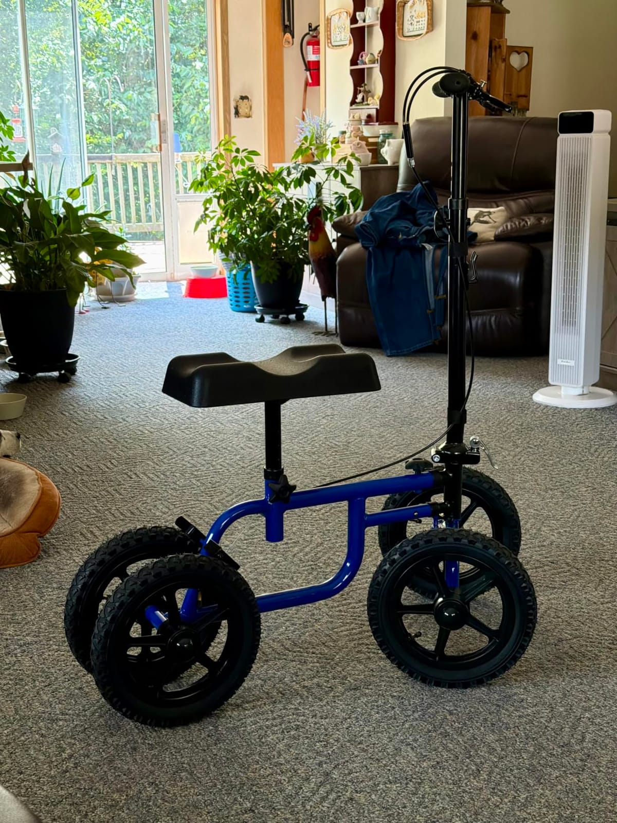 Vive Mobility All Terrain Knee Scooter Walker for Foot Injuries - Adult customer photo 1