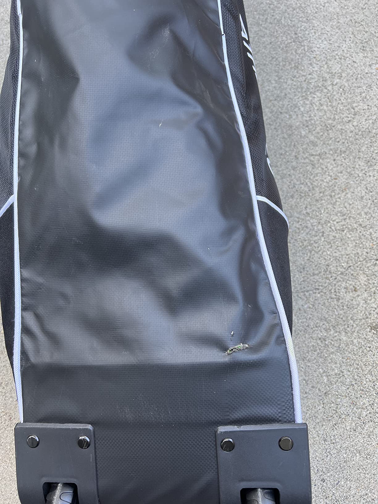 Athletico Rolling Baseball Bag - Wheeled Baseball Bat Bag for Baseball, TBall, Softball Equipment for Youth, Kids, and Adults customer photo 1