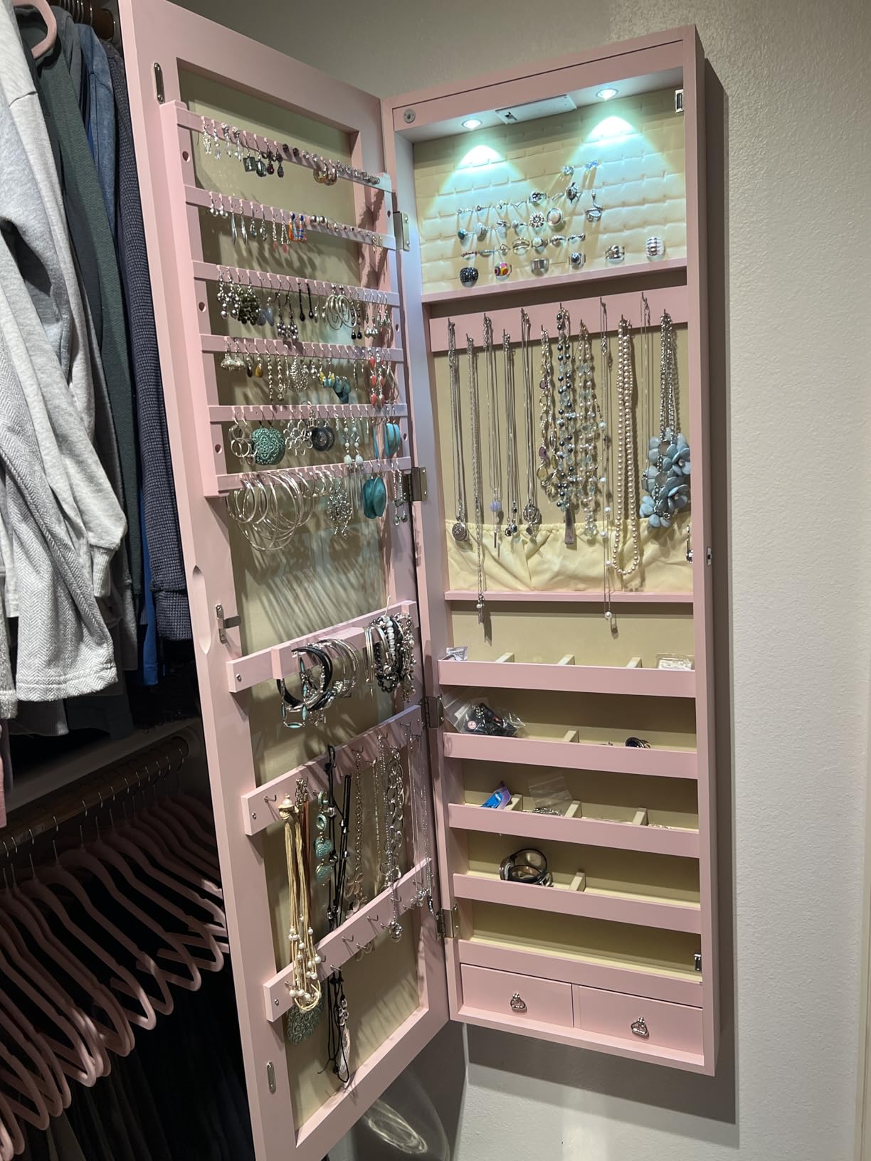 GIANTEX Wall Door Mounted Jewelry Armoire Cabinet with 47.5