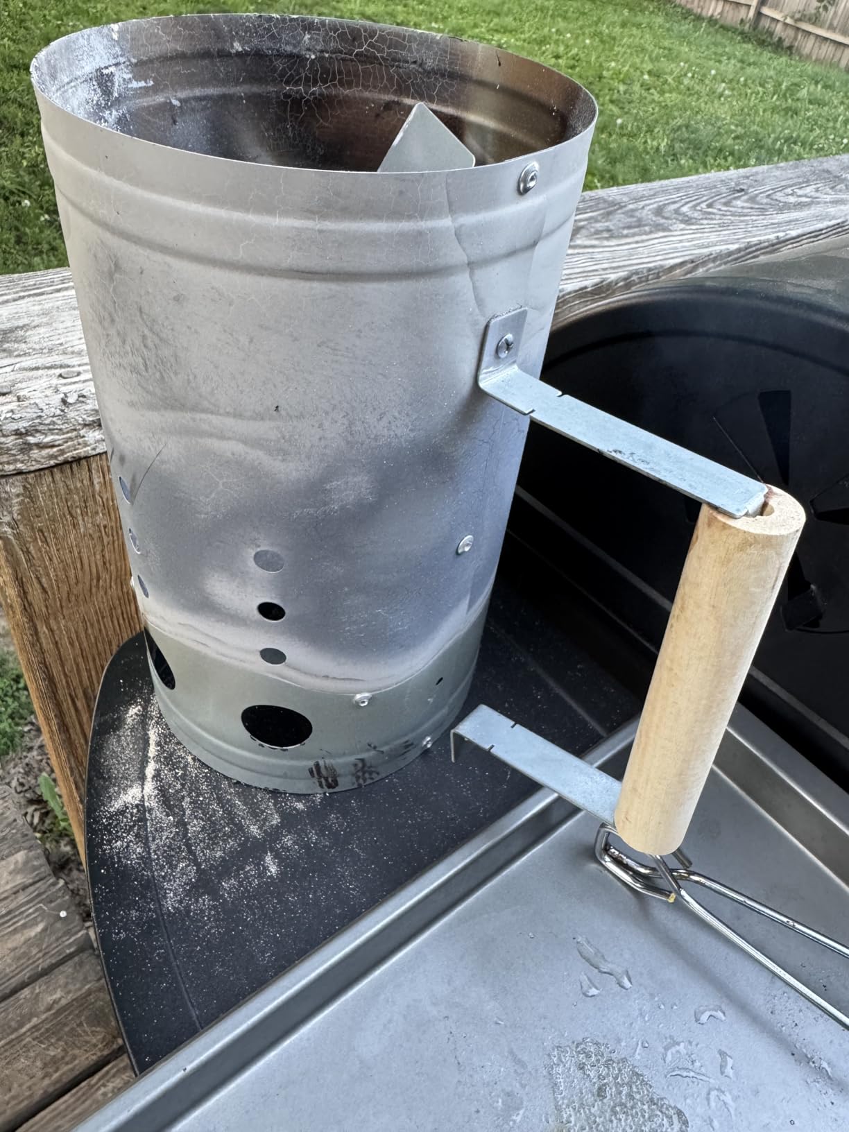 homenote Charcoal Chimney Starter Kit with Blower and Fire Cubes (11.5x7) | Includes 32 fire cubes, heat-resistant gloves and blower; zinc-plated steel chimney features a wooden handle and heat shield customer photo 1