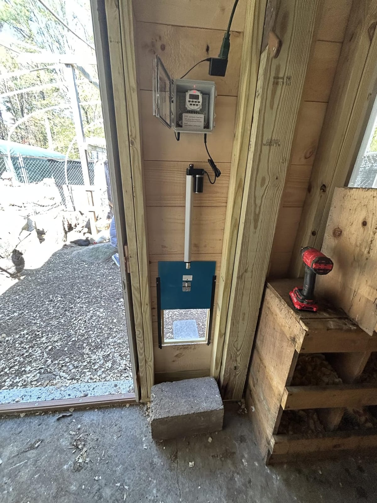 JVR Automatic Chicken Coop Door, Programmable Timer, Anti-Pinch, Aluminum customer photo 2