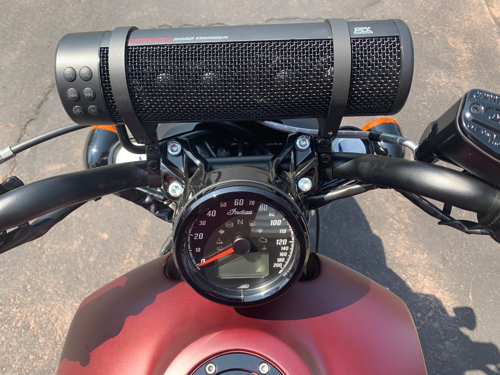 Kuryakyn 2720 MTX Road Thunder Weather Resistant Motorcycle Sound Bar Plus: 300 Watt Handlebar Mounted Audio Speakers with Bluetooth, USB Power Charger, Satin Black customer photo 1
