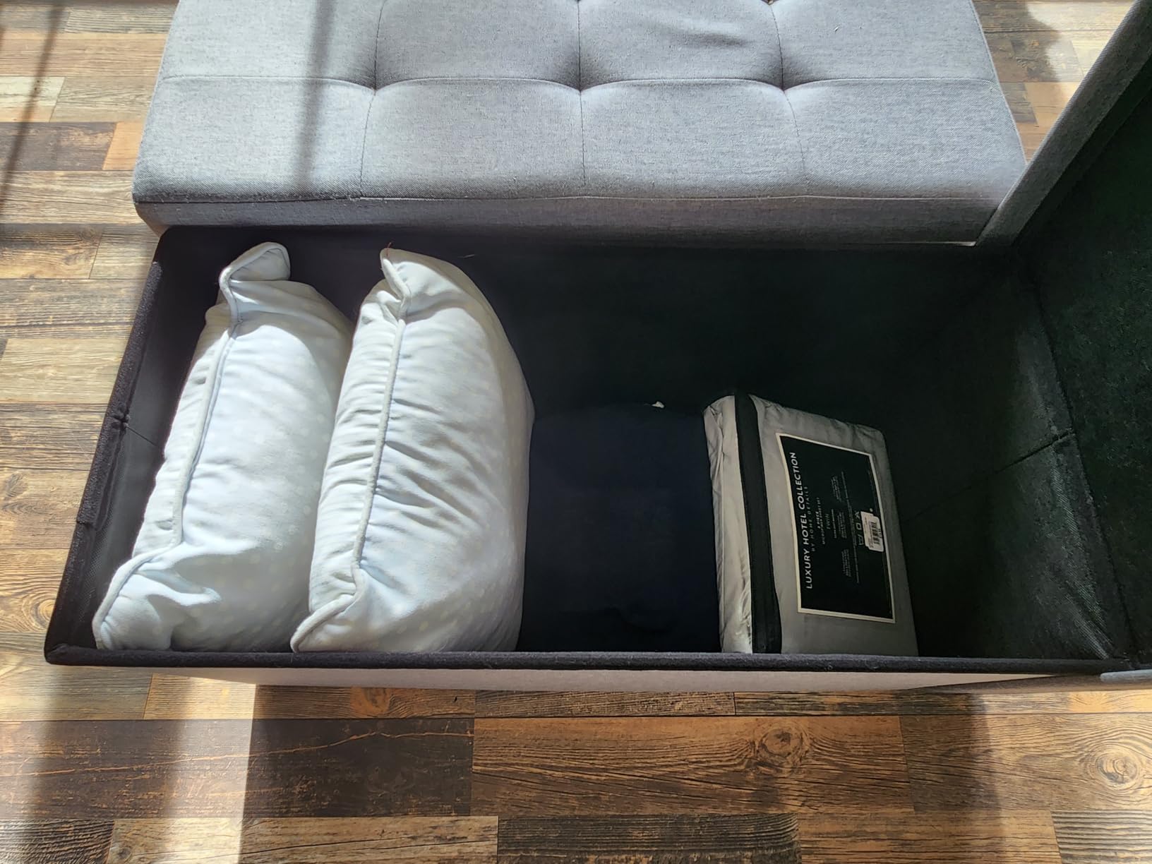 SONGMICS 43.3 Inches Folding Storage Ottoman Bench, Load 660 lb customer photo 2
