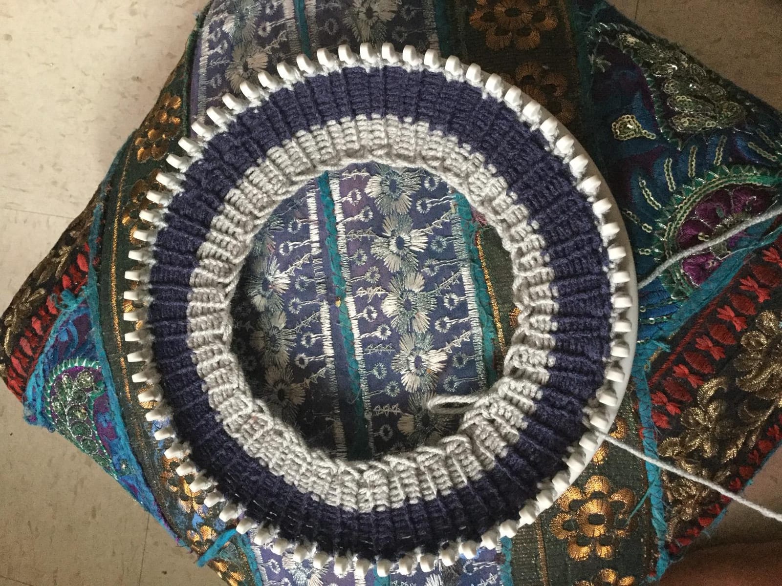 Authentic Knitting Board 'Premium' Chunky Round Knitting Loom Set customer photo 2