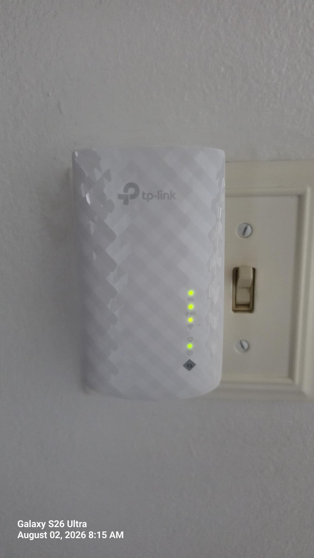 TP-Link WiFi Extender with Ethernet Port, Dual Band 5GHz/2.4GHz, Up to 44% More Bandwidth Than Single Band, Covers Up to 1200 Sq.ft and 30 Devices, Signal Booster Amplifier Supports OneMesh(RE220) customer photo 2