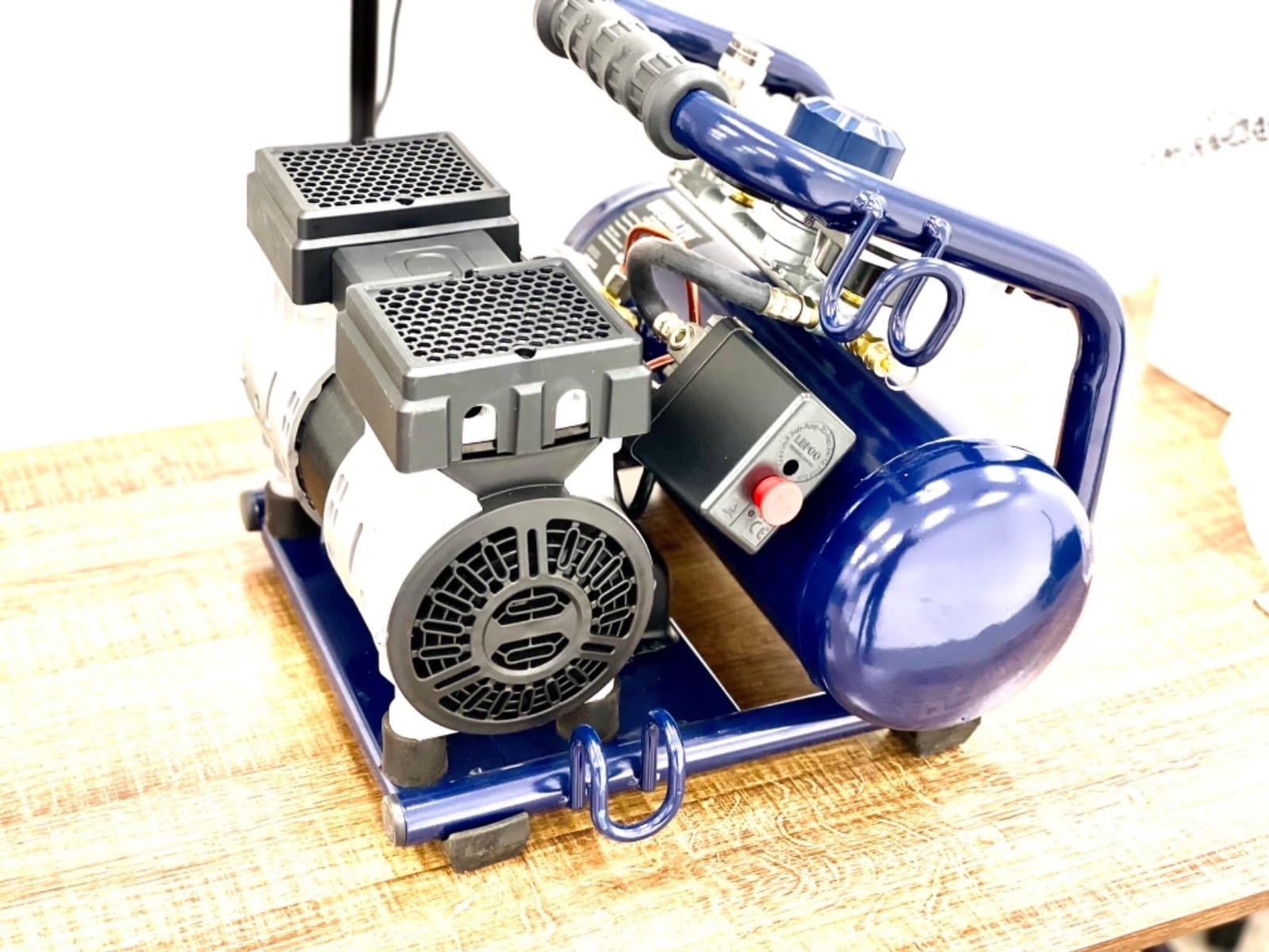 Stealth Air Compressor 2 Gallon, 3/4 HP Oil-Free Compressor, Less than 60dB Ultra Quiet Electric Air Compressor,Max 125 PSI Pressure for Tire Inflation,Nailing,Home DIY Project(SAQ-1234) customer photo 1