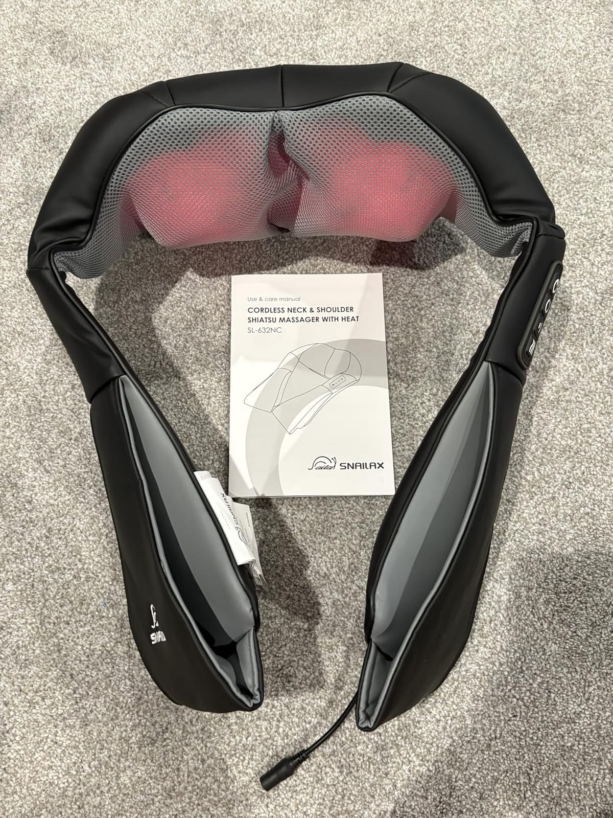 Snailax Cordless Shiatsu Neck and Shoulder Massager with Heat customer photo 2