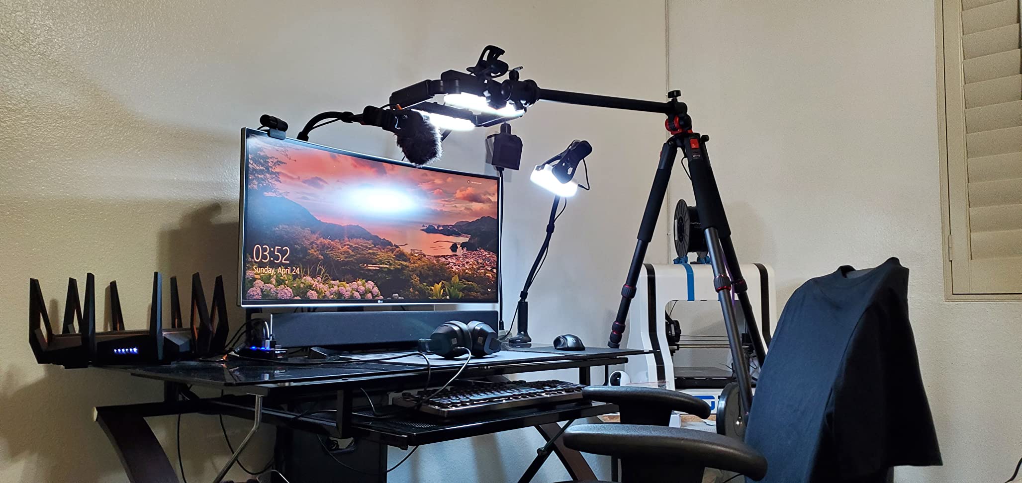 NEEWER 72 inch Camera Tripod Monopod with Center Column and Ball Head Aluminum, Arca Type QR Plate, Bag, Horizontal Tripod Overhead Camera Mount for DSLR Camera, Video Camcorder, Max Load: 33lb customer photo 2