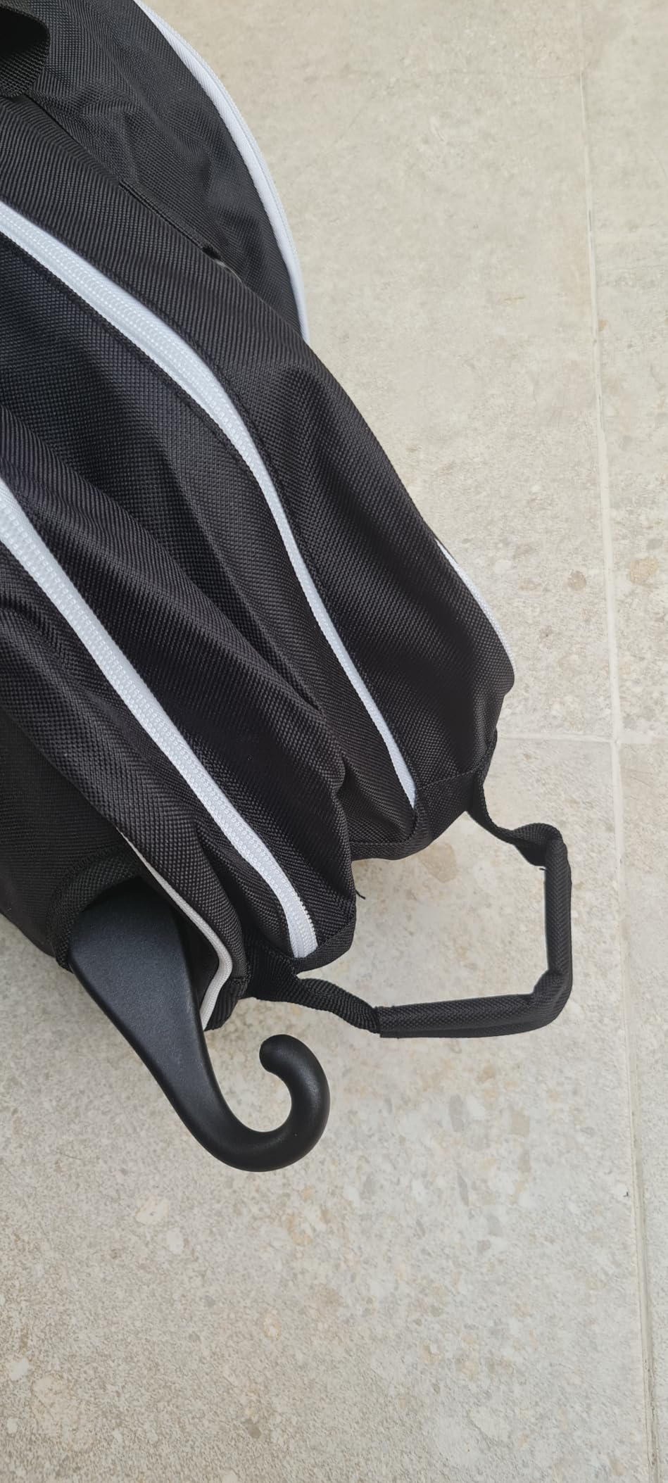 Athletico 6 Racquet Tennis Bag | Padded to Protect Rackets & Lightweight | Professional or Beginner Tennis Players | Unisex Design for Men, Women, Youth and Adults (Black) customer photo 2