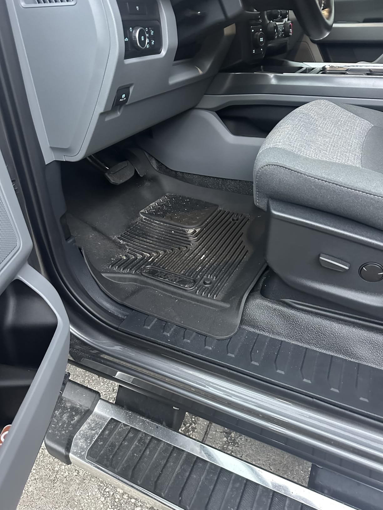 Husky Liners Weatherbeater Floor Mats | Fits 2017-2026 Ford F-250/F-350/F-450 Crew CAB with Factory Carpet & with Factory Underseat Storage ONLY | Front & 2nd Row, 3-pc Black - 94061 customer photo 1