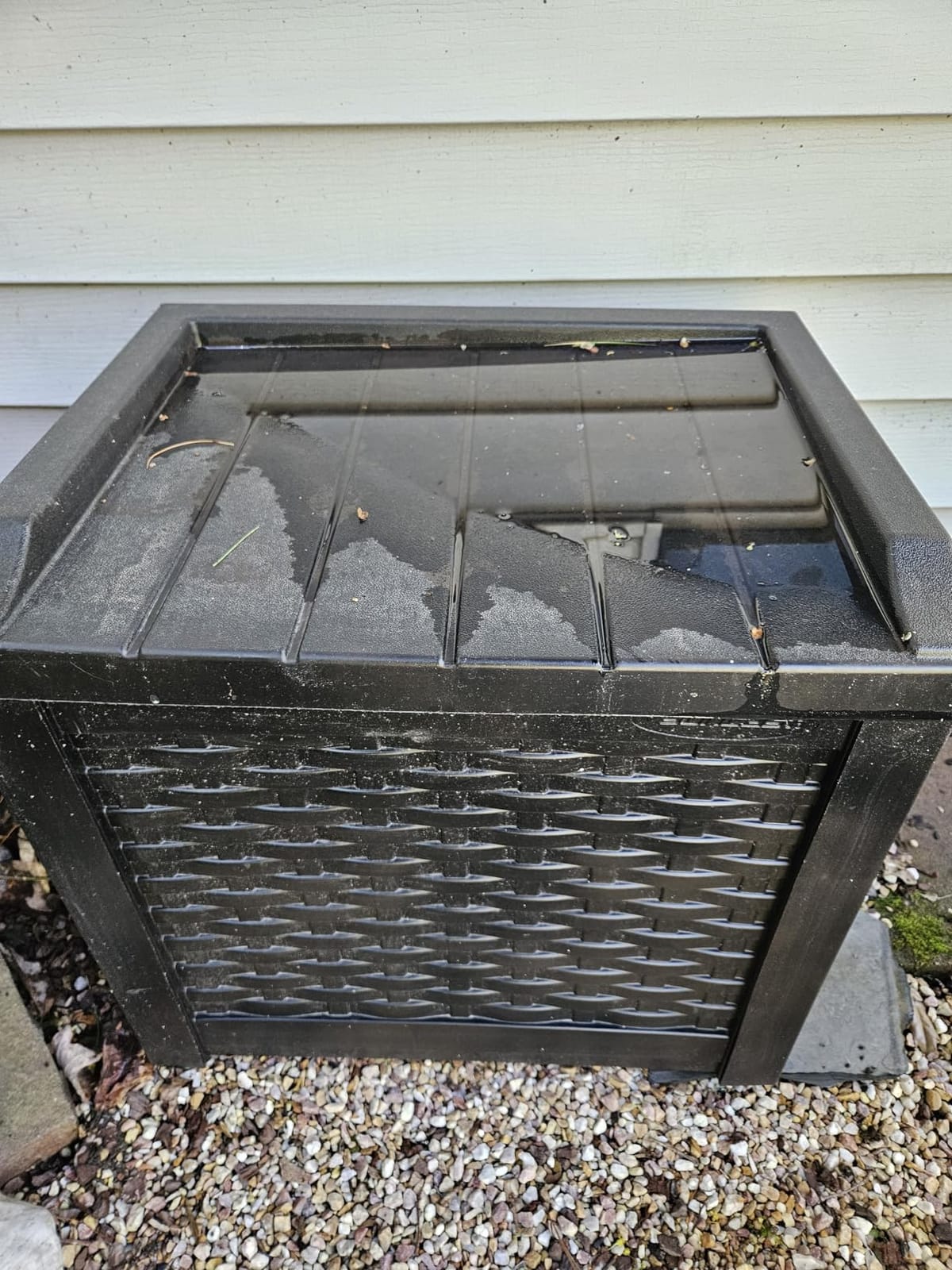 Suncast Outdoor Deck Box - 22 Gallon Java Resin Outdoor Storage Box, Weatherproof Patio Storage Bin Container for Seating & Organizing Cushions, Tools & Towels for Pool, Yard, & Garden customer photo 2
