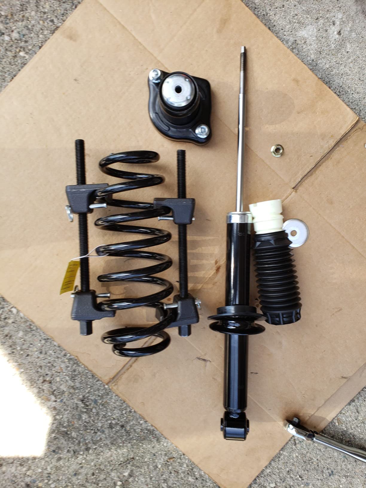 OEMTOOLS Coil Spring Compressor, MacPherson Strut Spring Compressor customer photo 1