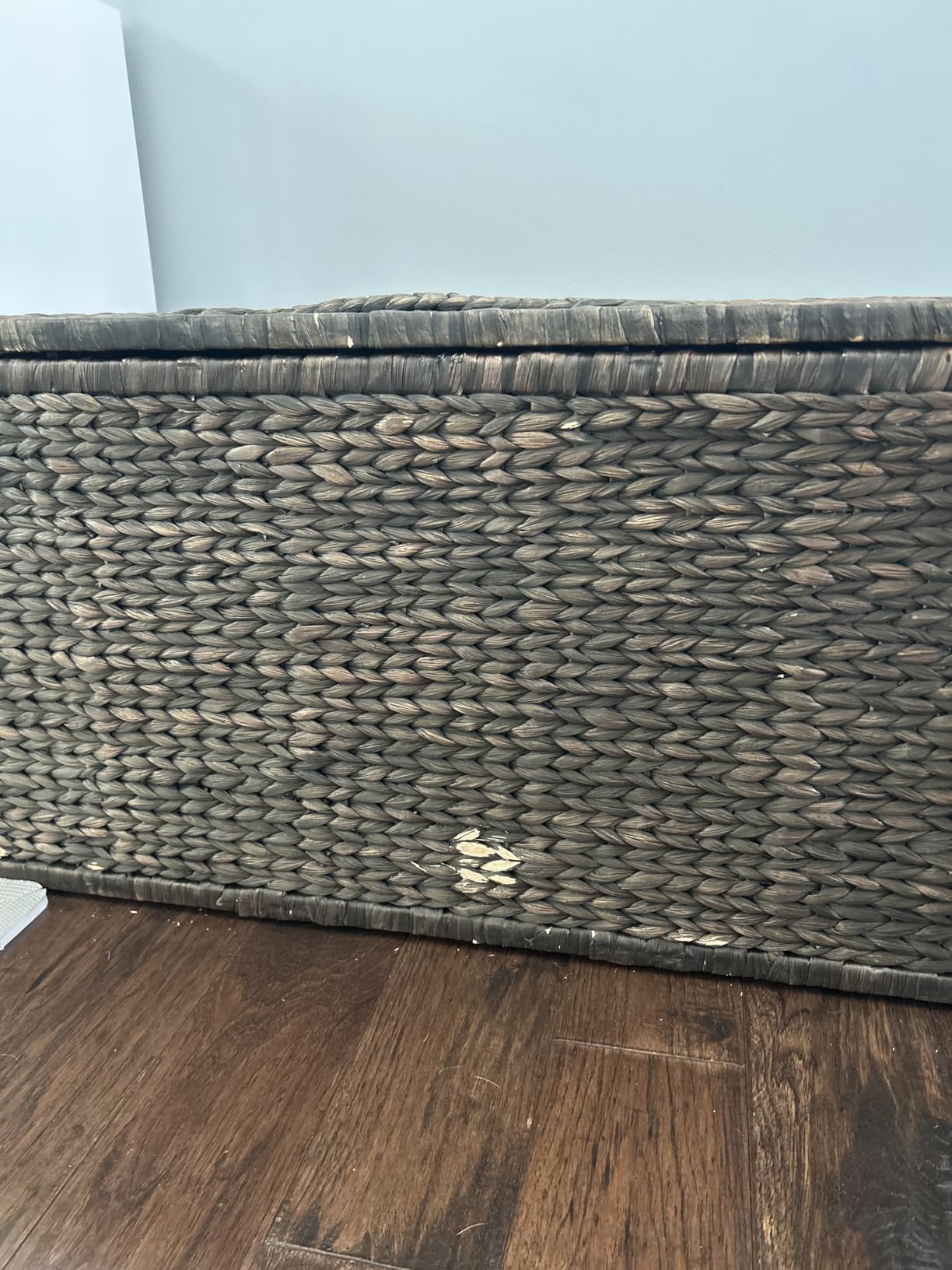 eHemco Water Hyacinth Wicker Storage Trunk, Natural, 30x17.5x17.5 Inches customer photo 2