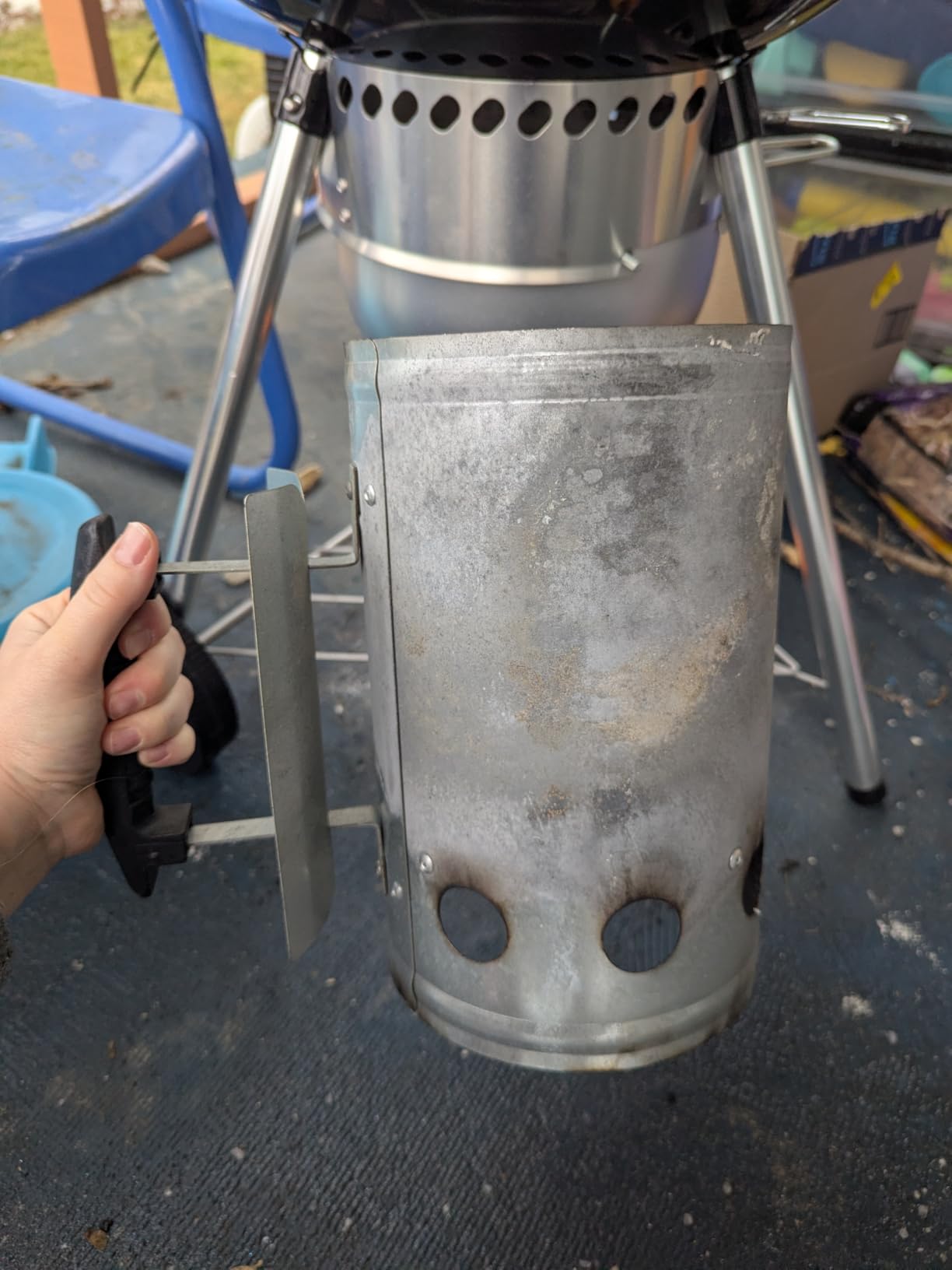 Kingsford Heavy Duty Charcoal Chimney Starter, Large Capacity | Fast, even lighting for grills, smokers, and kettles; rust-resistant zinc-coated steel for repeated outdoor use customer photo 2