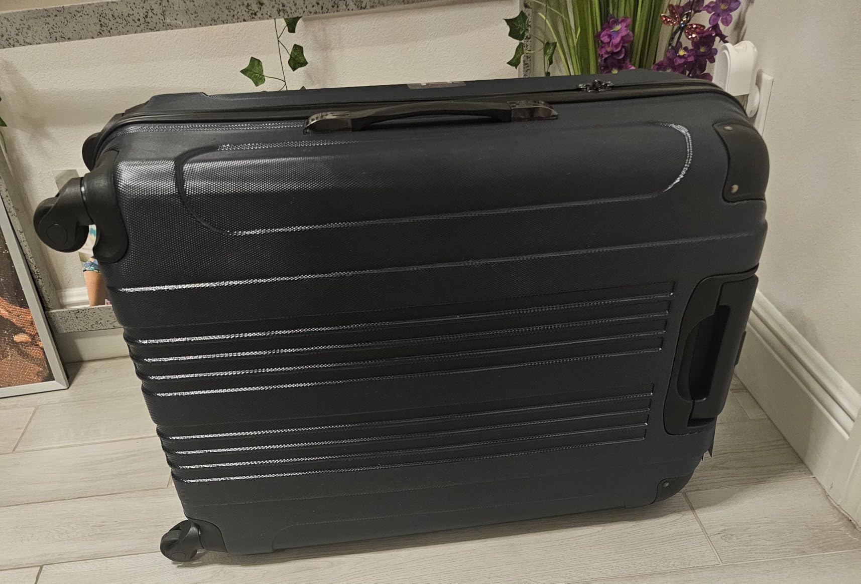 Kenneth Cole REACTION Out of Bounds Lightweight Hardshell 4-Wheel Spinner Luggage, Kelly Green, 28-Inch Checked customer photo 1