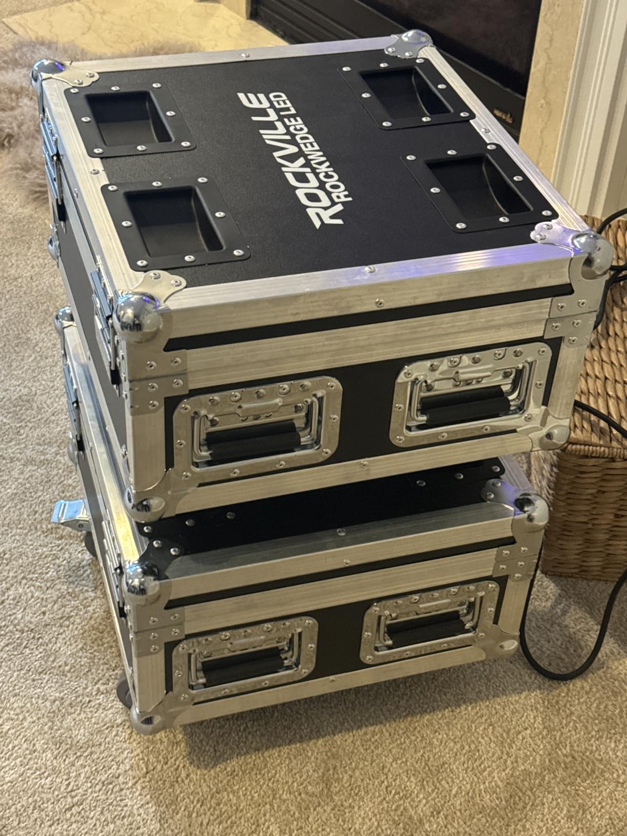Rockville ROCKWEDGE Package Black 6 Battery Wireless Par Lights customer photo 2