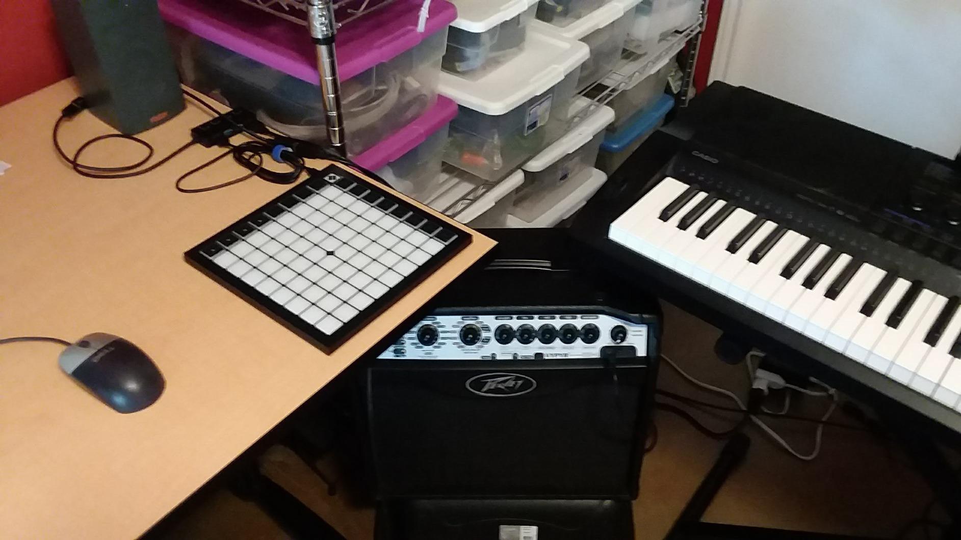 Novation Launchpad X MIDI USB Grid Controller | USB, 64 RGB Velocity-Sensitive Pads, Mixer Controls, Note and Scale Modes, 4 Custom Modes, Ableton Live Lite customer photo 2