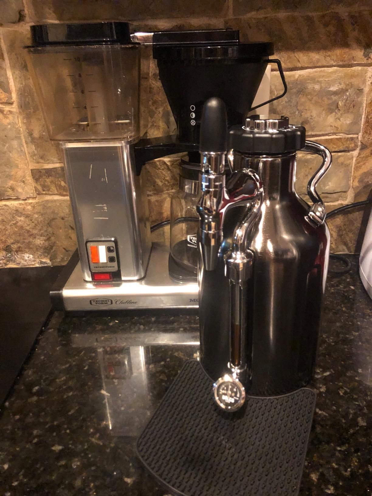 GrowlerWerks uKeg Nitro Cold Brew Coffee Maker, 50 oz, Black Chrome customer photo 1