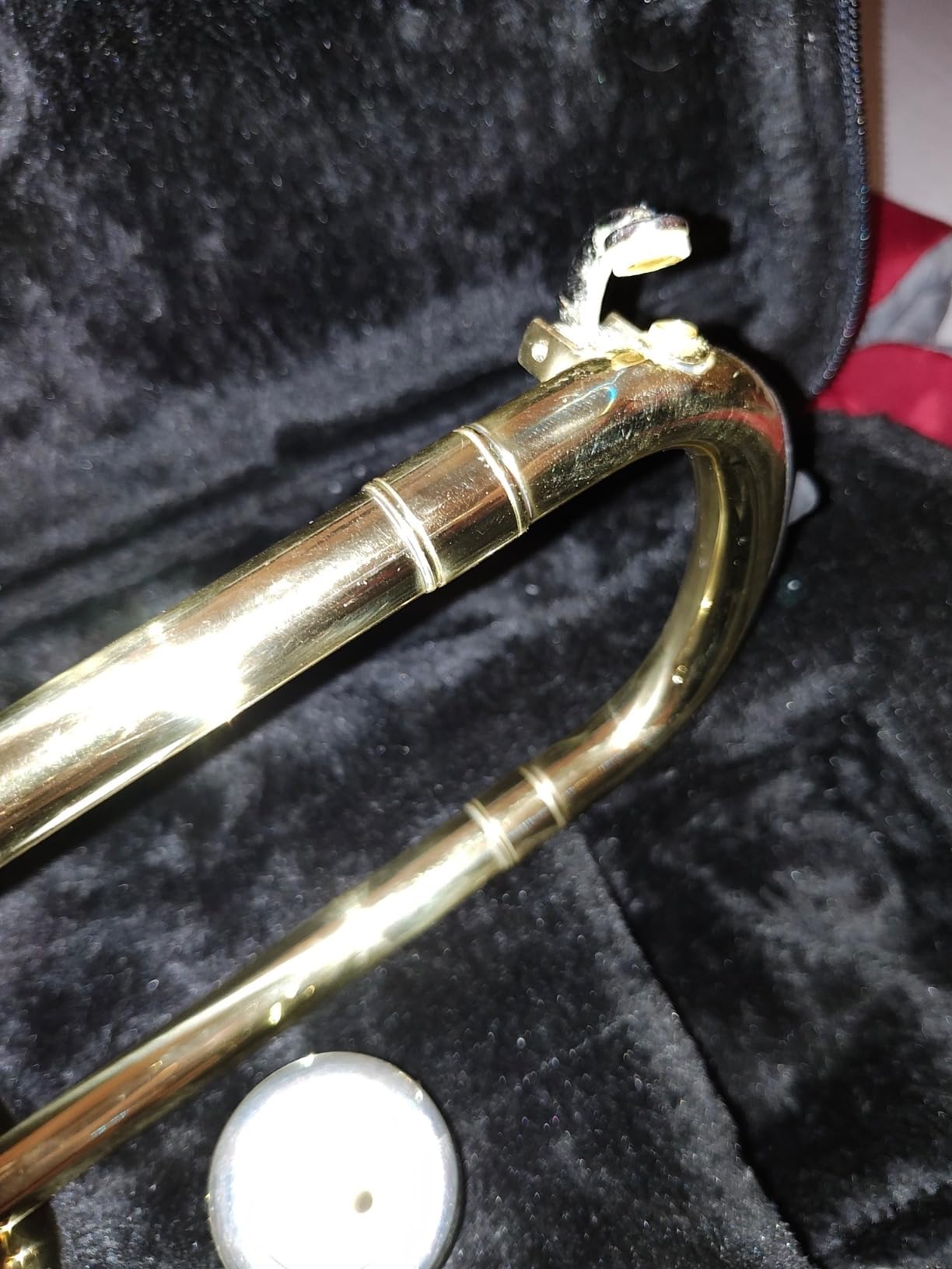 EASTROCK Bb Tenor Slide Trombone Brass Musical Instrument with Hard Case,Mouthpiece,Gloves,Cleaning Cloth for Professional Player Beginners Students, Large Bell(9.25