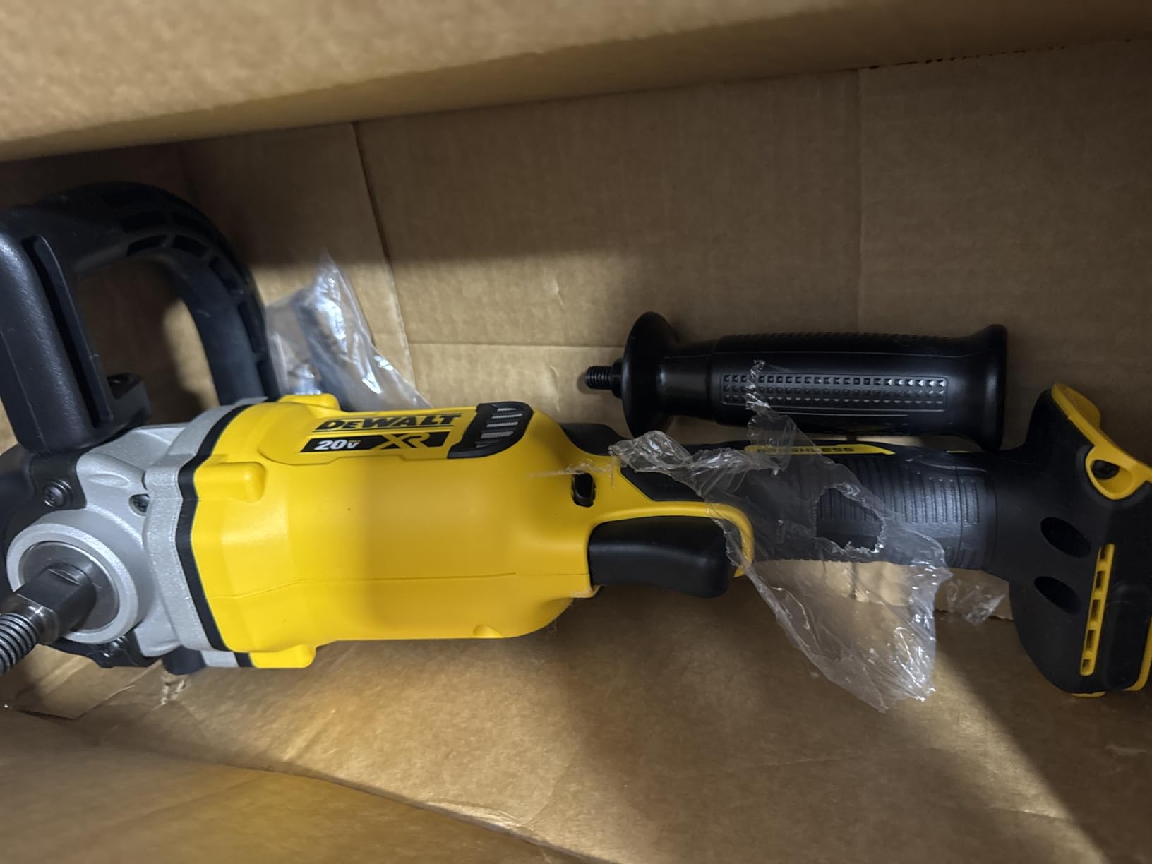DeWalt 20V MAX XR Cordless Polisher, Rotary, Variable Speed, 7-Inch, 180mm, Tool Only (DCM849B) customer photo 2