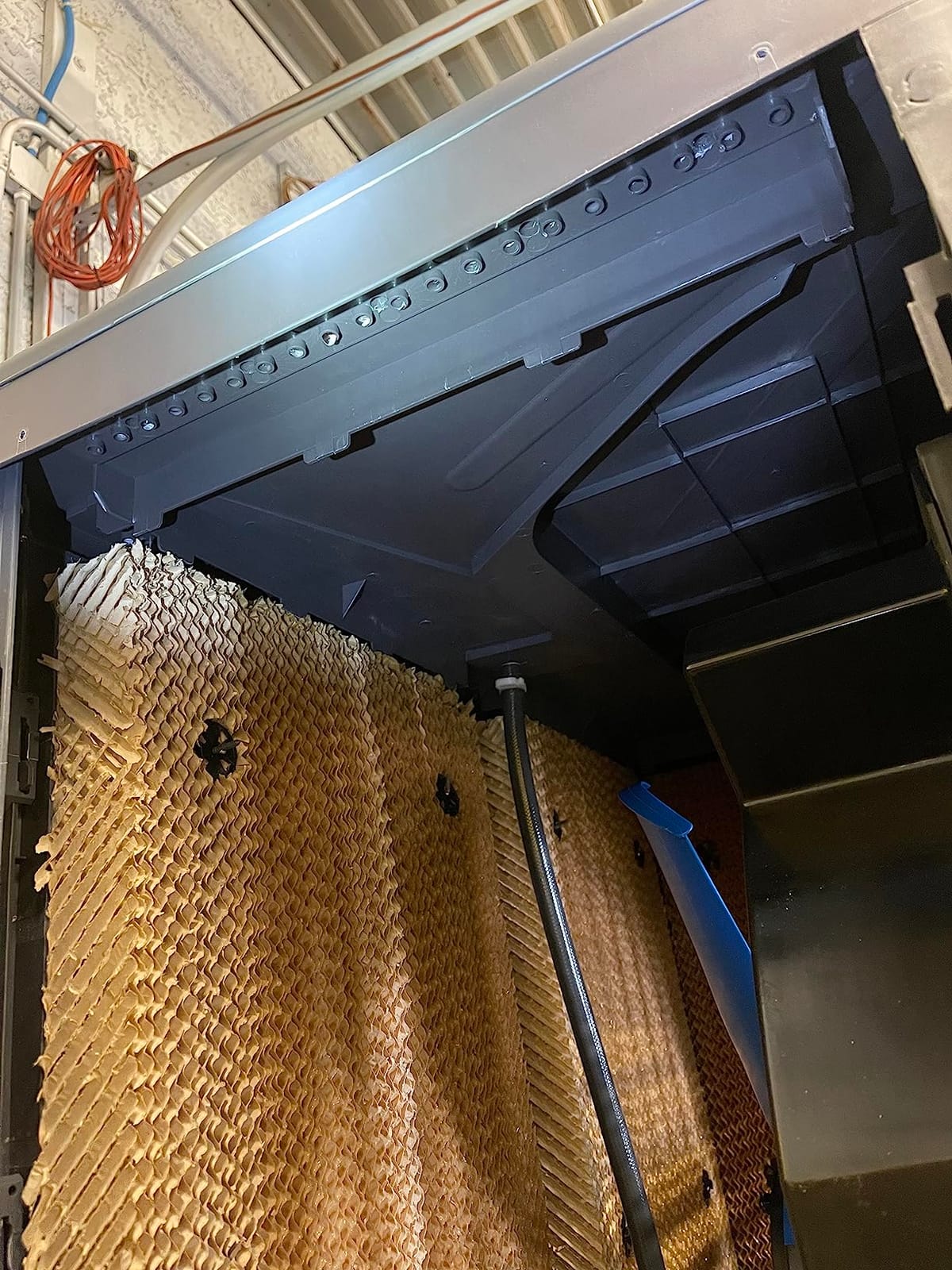 Hessaire MC92V Evaporative Cooler 11,000 CFM,Gray customer photo 1