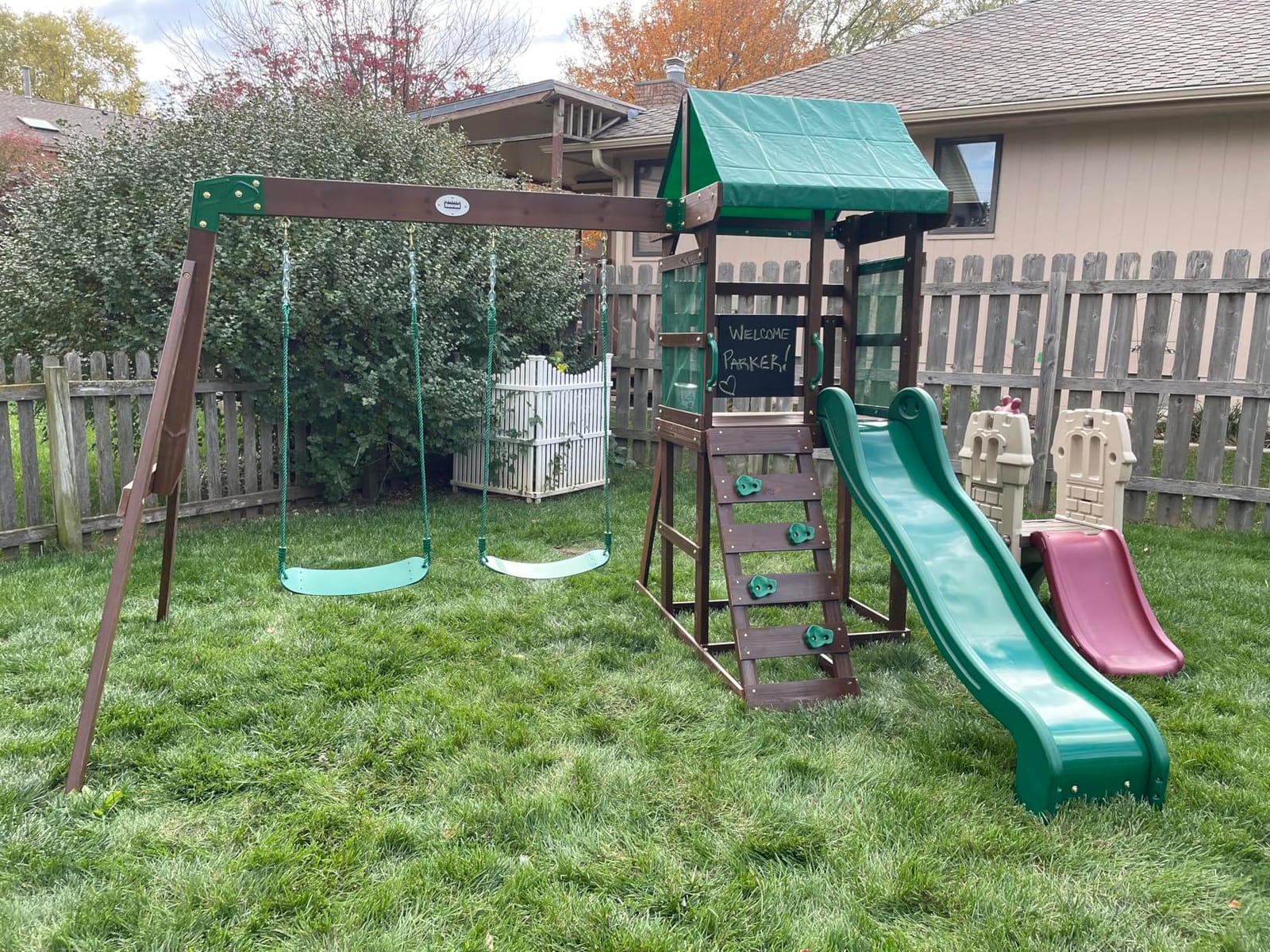 Backyard Discovery Buckley Hill Cedar Wood Swing Set with Wave Slide, Play Deck, Rock Wall Ladder, Belt Swings, Chalkboard, Canopy Roof, Outdoor Playset customer photo 1