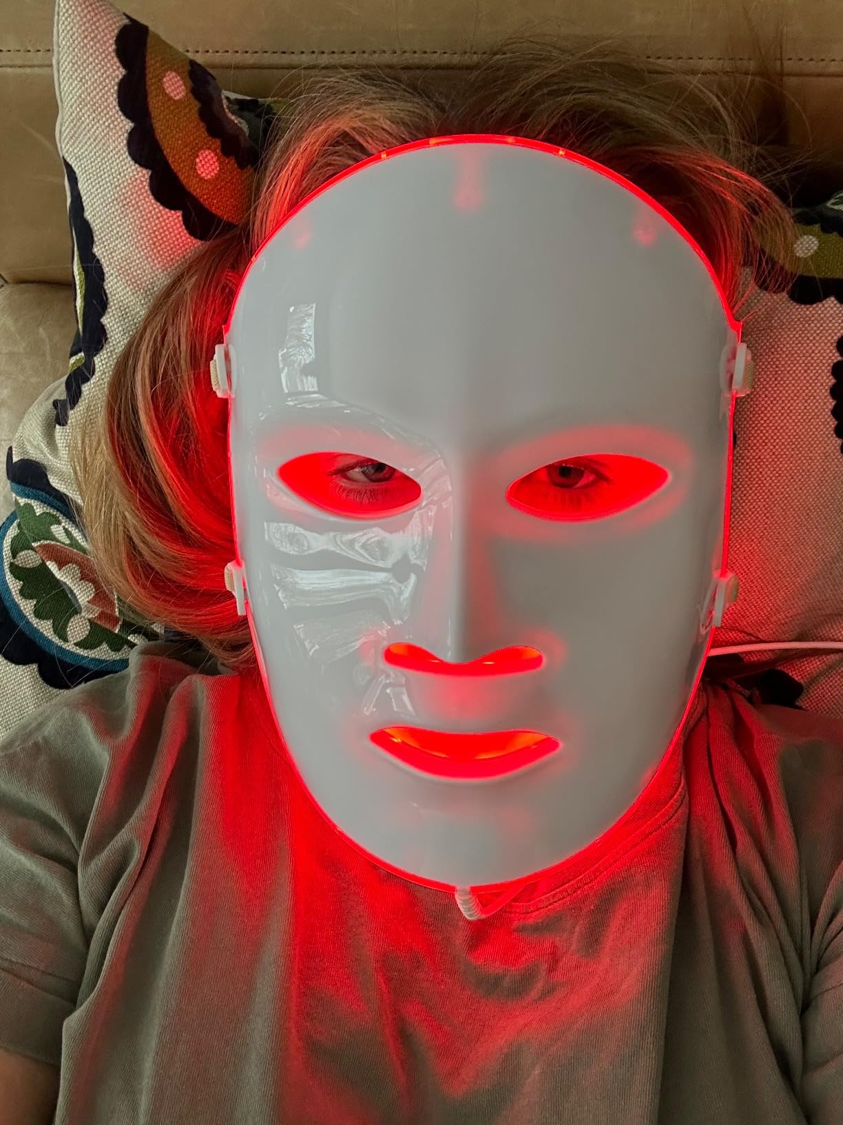 Aphrona® | FDA cleared Moonlight LED Facial Mask Skin Care Mask, LED Light Therapy for face, Red light Blue light for Acne Removal Wrinkle Reduction,450 Powerful LED Chips customer photo 1