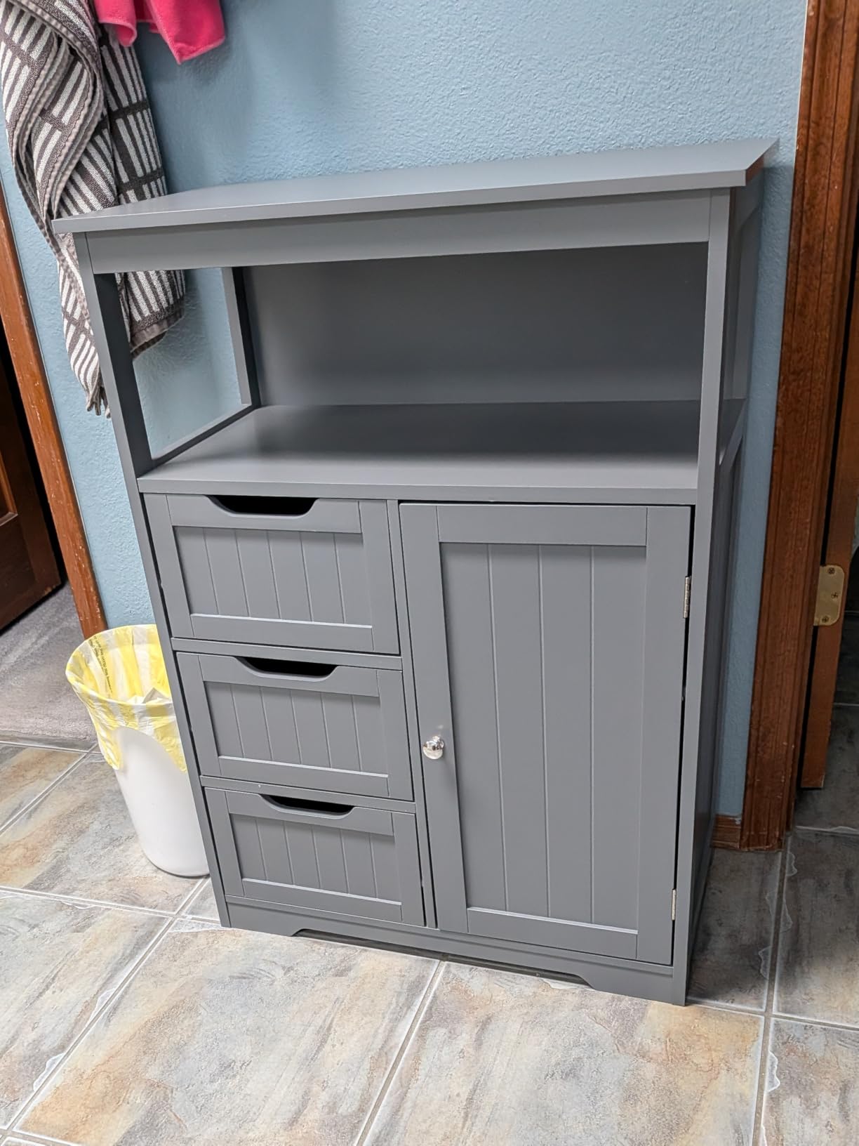 Yaheetech Small Freestanding Bathroom Storage Cabinet with 3 Drawers, White customer photo 1