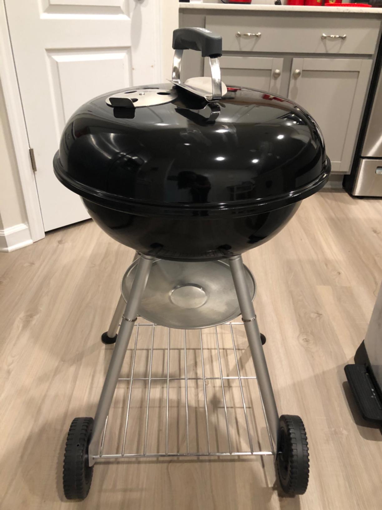 BEAU JARDIN Premium 18 Inch Charcoal Grill for Outdoor Cooking Barbecue Camping BBQ Coal Kettle Grill Tailgating Portable Heavy Duty Round with Thickened Grilling Bowl with Wheels customer photo 1