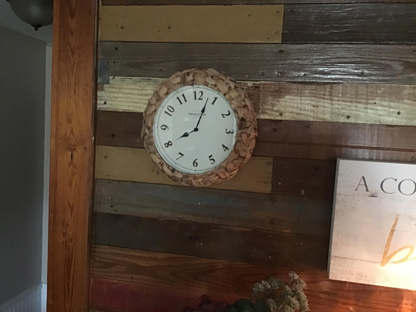 Presentime Farmhouse Series, Rustic Woven Clock customer photo 2