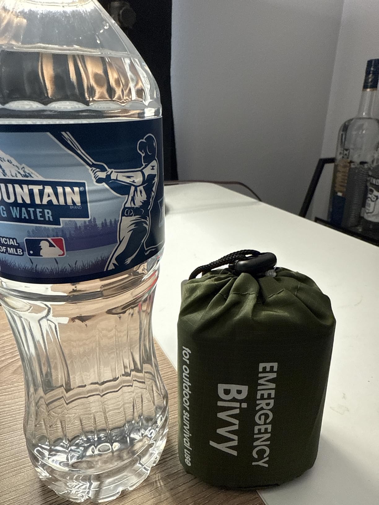 Esky Emergency Sleeping Bag, Survival Bag Portable Thermal Bivy Sack, Waterproof Lightweight Emergency Blanket Survival Gear with Compass for Camping Hiking Outdoor Adventure customer photo 1