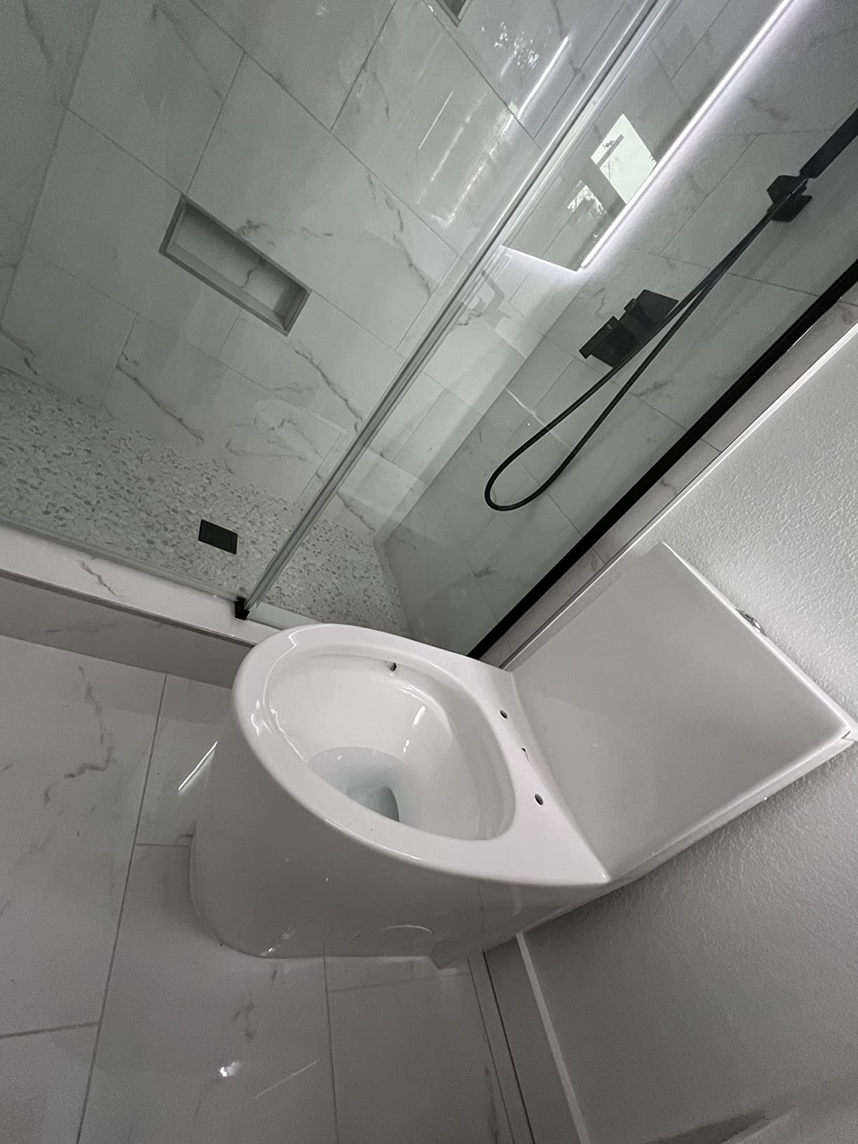 Fine Fixtures Dual-Flush Elongated One Piece Toilet Bowl - Soft Close Seat with Dual Flush in White… customer photo 2