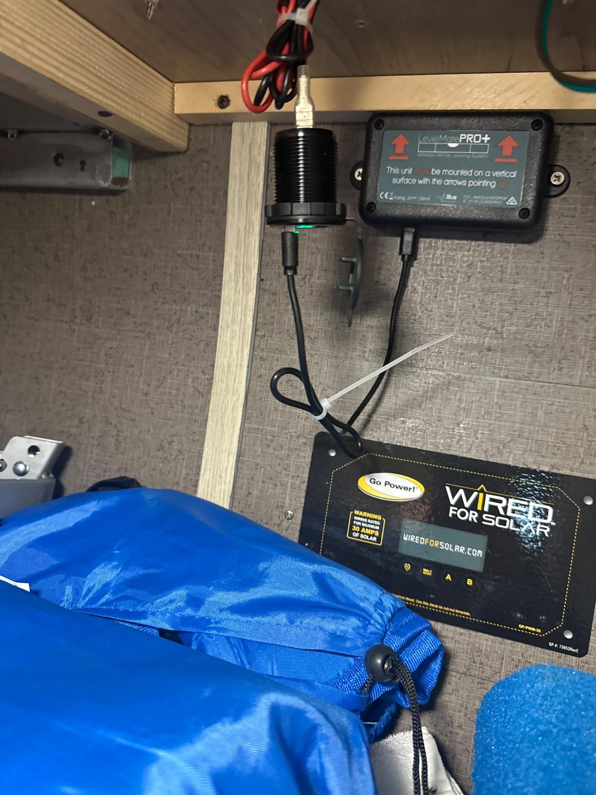 LogicBlue Technology LevelMatePRO+ Wireless RV Leveling System, Bluetooth Leveler for Campers, Must-Have Accessory for Travel Trailers, Effortless Setup for Phones with App, Apple Watch Compatible customer photo 2
