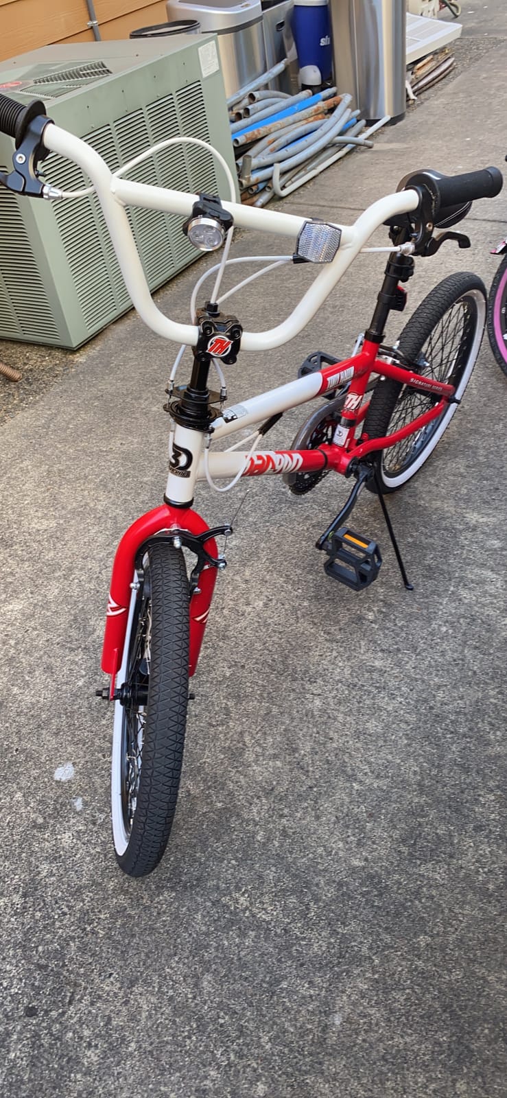 Dynacraft Tony Hawk 18-24 Inch Bike High-Performance & Durable, Perfect for Kids & Teens Learning BMX Tricks, Sturdy, Easy to Assemble, Ideal for Young Riders & Aspiring BMX Enthusiasts customer photo 1