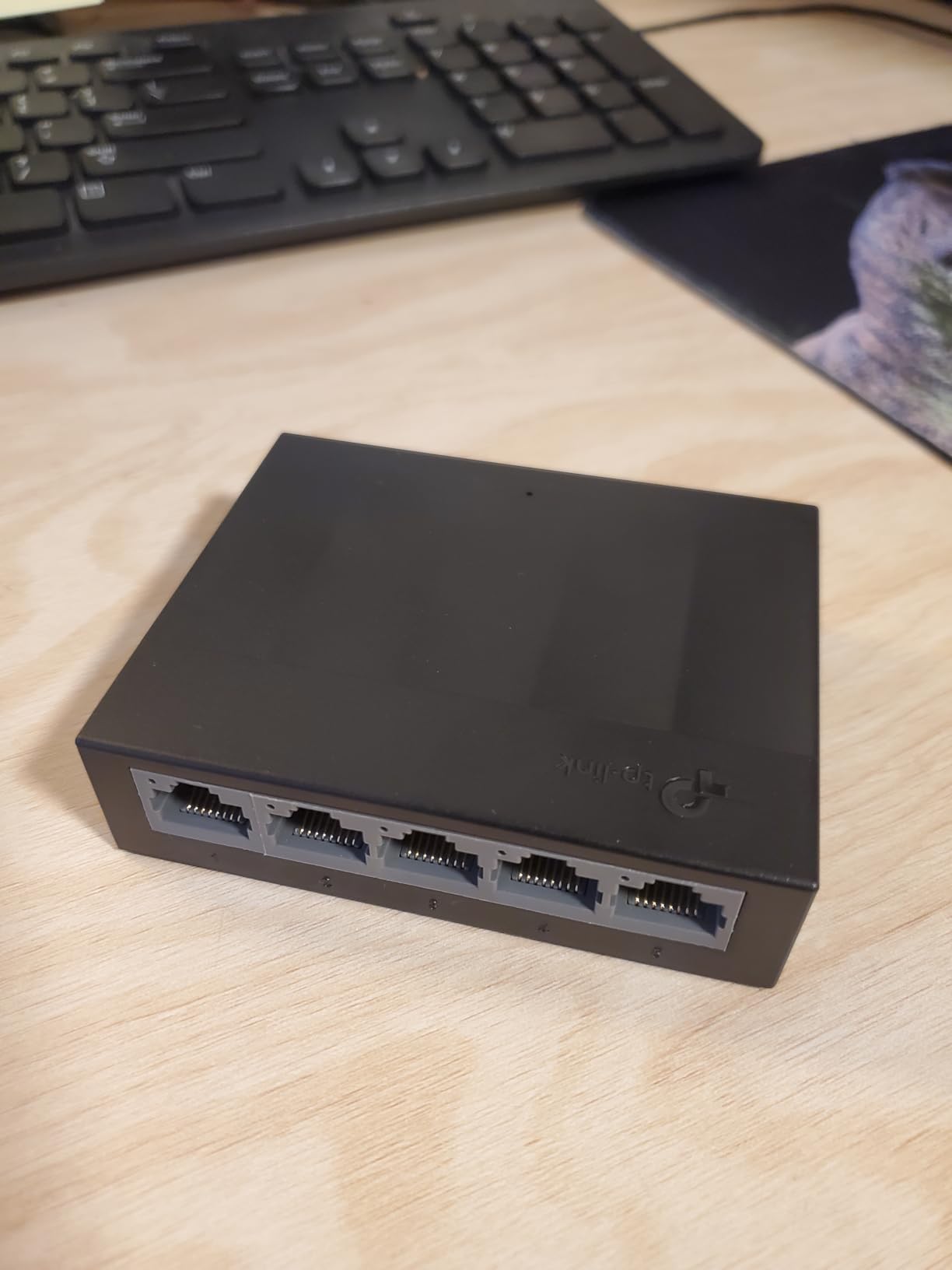 TP-Link LS1005G, Litewave 5 Port Gigabit Ethernet Unmanaged Switch customer photo 2