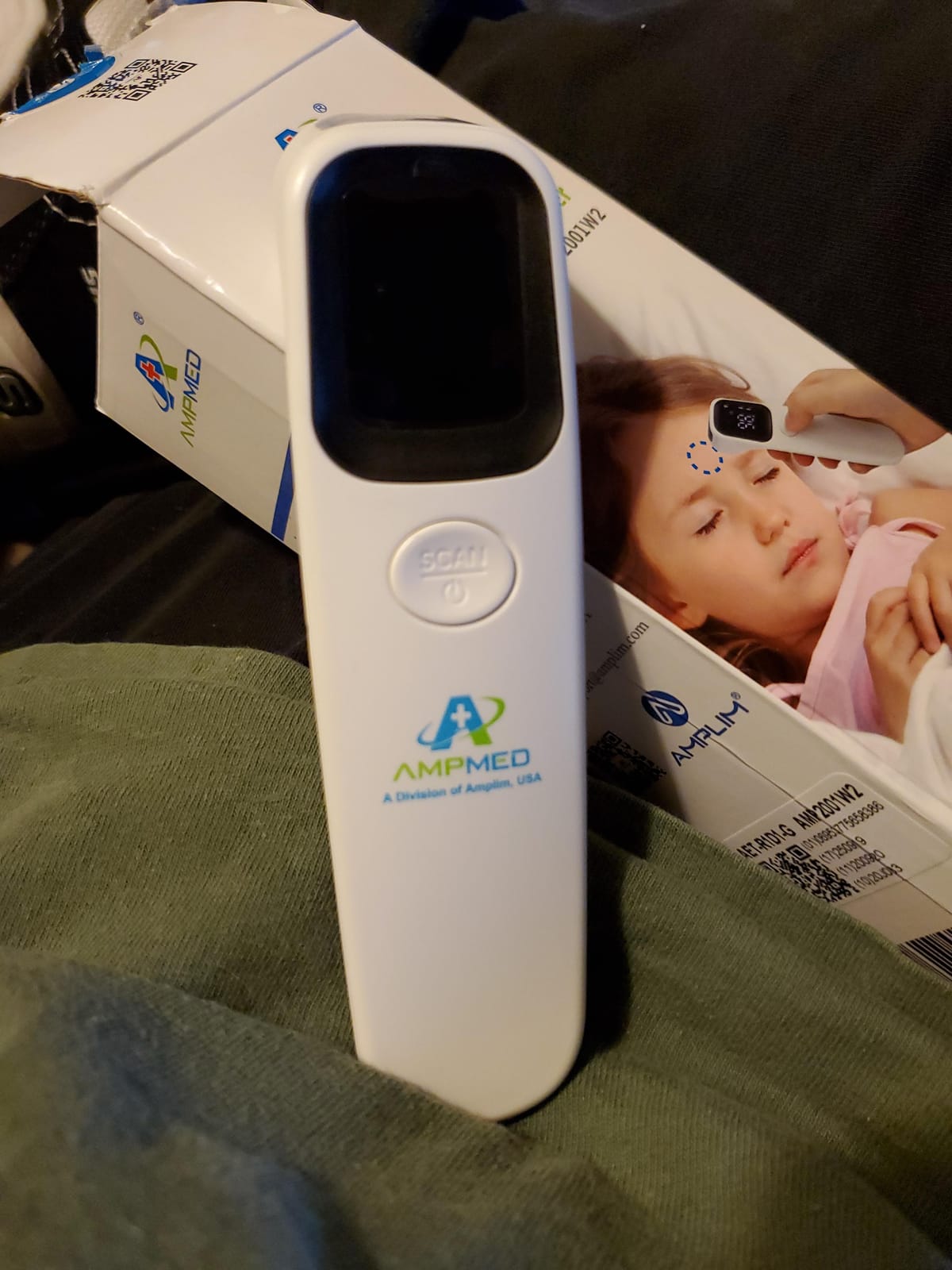 Medical Grade No-Touch Forehead Thermometer customer photo 1