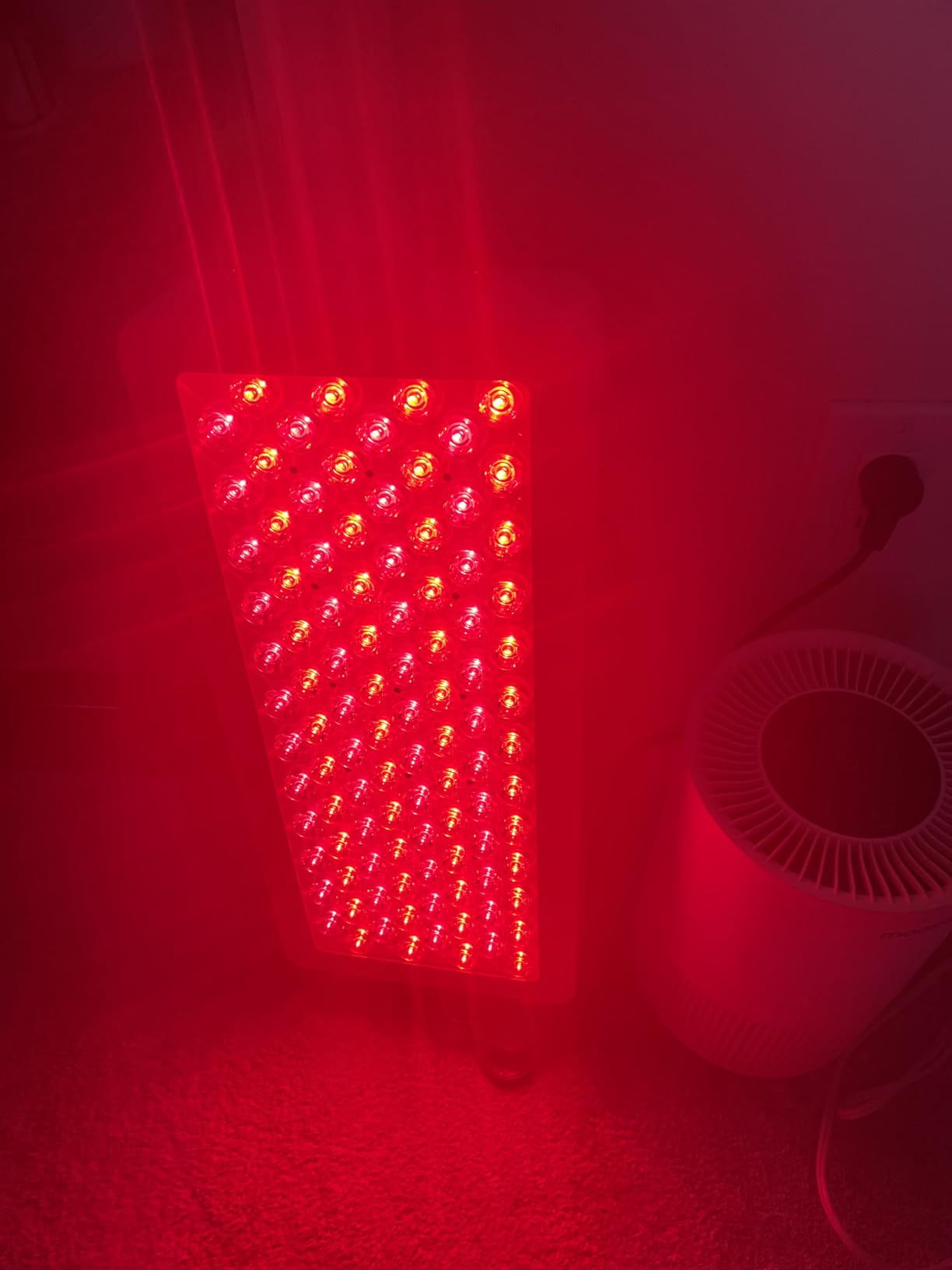 BestQool Red Light Therapy Panel, 4 Wavelengths for Body and face, 160W | 630-940nm Red and Infrared Light Therapy, 100 LEDs Elite Grade Dual Chip, High Power LED Light Lamp, Modular Design, Pro100 customer photo 1