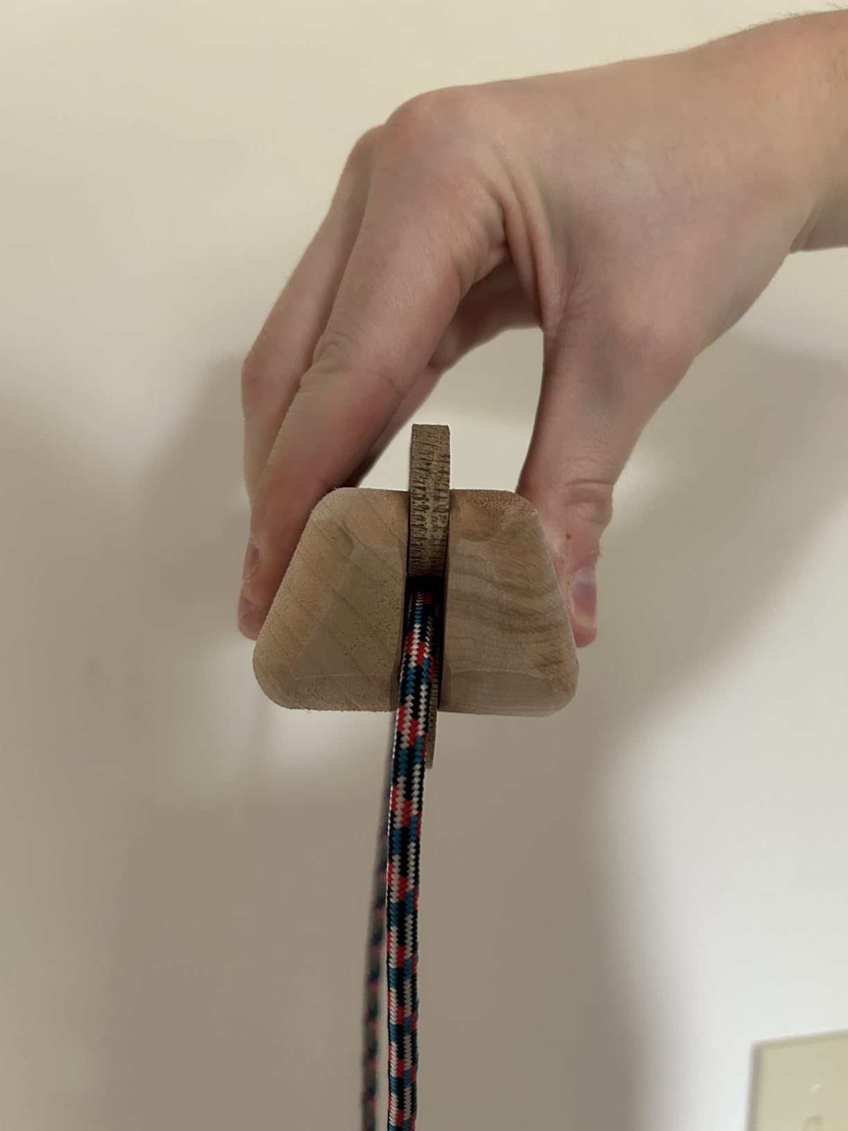 Ucraft Pocket-Sized Climbing Hangboard. Portable Fingerboard for Training and Warm-up customer photo 1