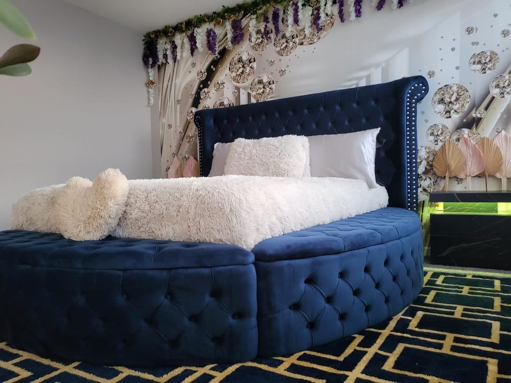 Meridian Furniture Luxus Collection Modern | Contemporary Round Shaped Velvet Upholstered Bed with Deep Button Tufting and Footboard Storage, Queen, Grey customer photo 2
