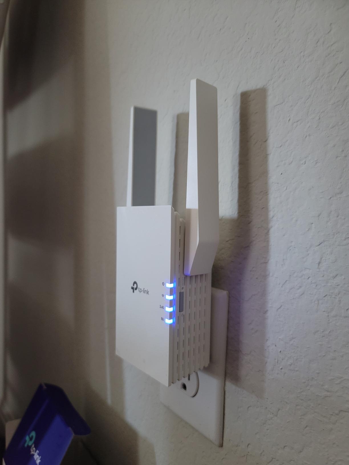 TP-Link AX1500 WiFi 6 Extender, Up to 1500Mbps, Next-Gen Dual Band WiFi Booster, WiFi Repeater with Gigabit Port, Access Point Mode, 2 External Antennas, Easy Set-Up, OneMesh Compatiable(RE505X) customer photo 1