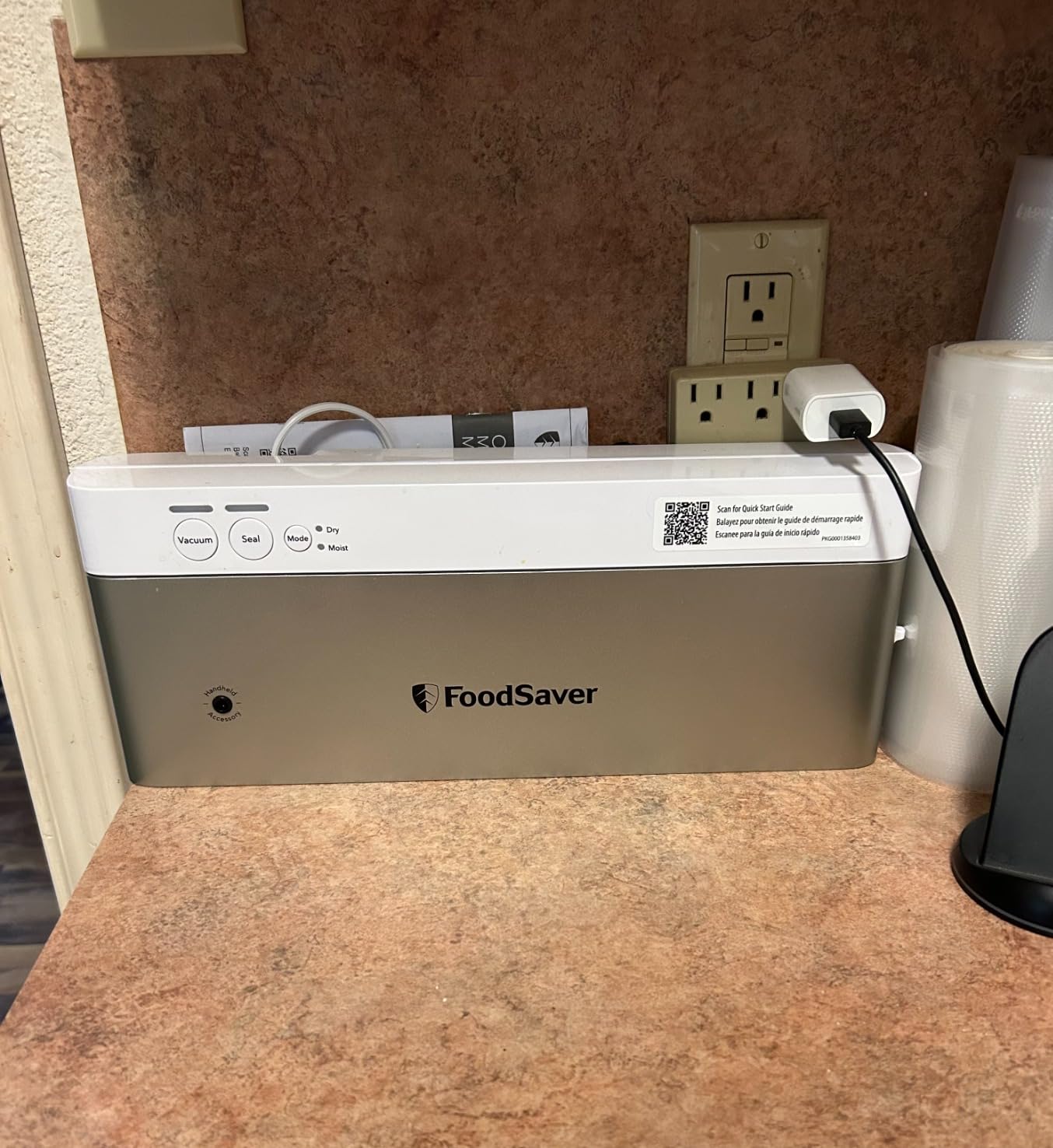 FoodSaver Compact Vacuum Sealer Machine with Airtight Bags and Roll - Ideal for Sous Vide and Airtight Food Storage, White customer photo 2
