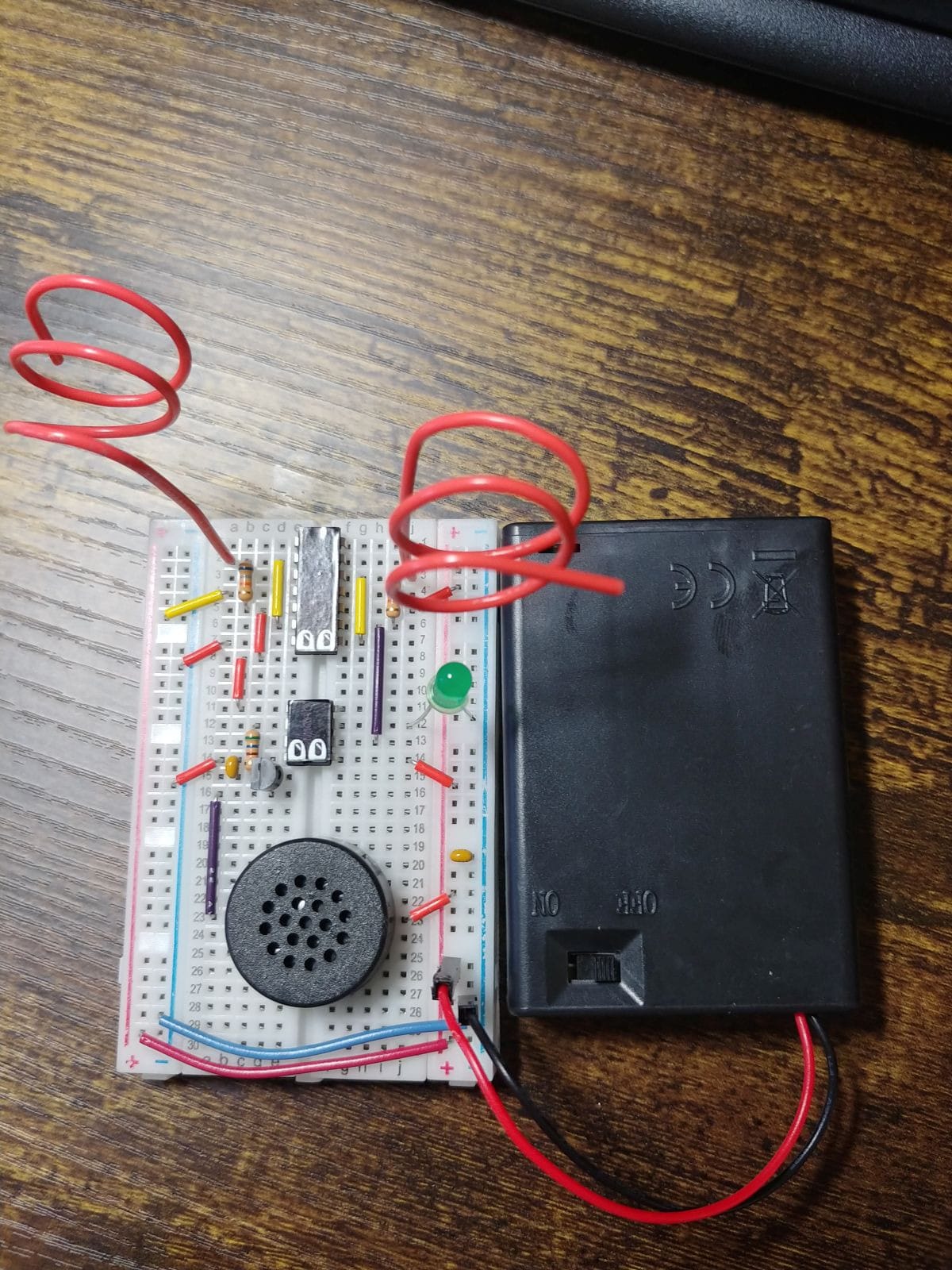 MicroKits Theremin Electronics Kit: Make Your Own Electric Field Instrument customer photo 2
