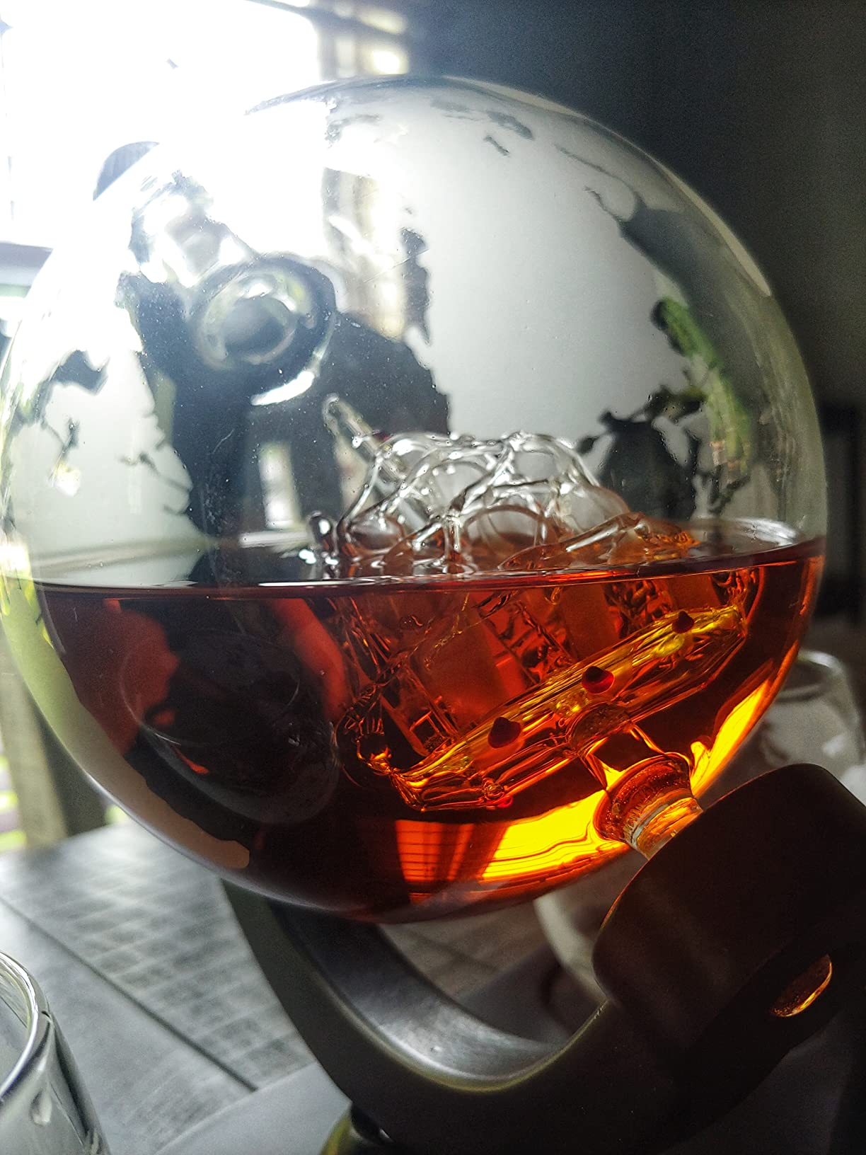 Whiskey Globe Decanter Set with 2 Glasses in Gift Box - Whiskey decanter for Liquor, Whiskey, Brandy, Gin, Rum, Tequila, Vodka, and Brandy - Home Bar Accessories for Men and Women customer photo 2