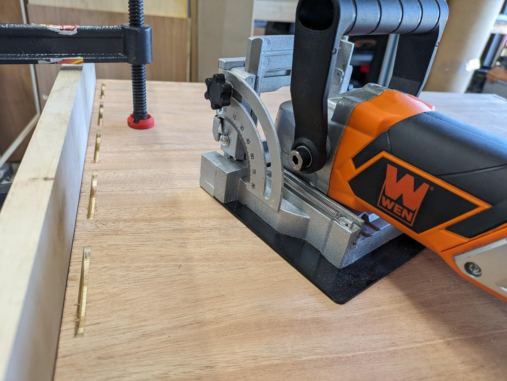 WEN JN8504 8.5-Amp Plate and Biscuit Joiner with Case and Biscuits customer photo 1