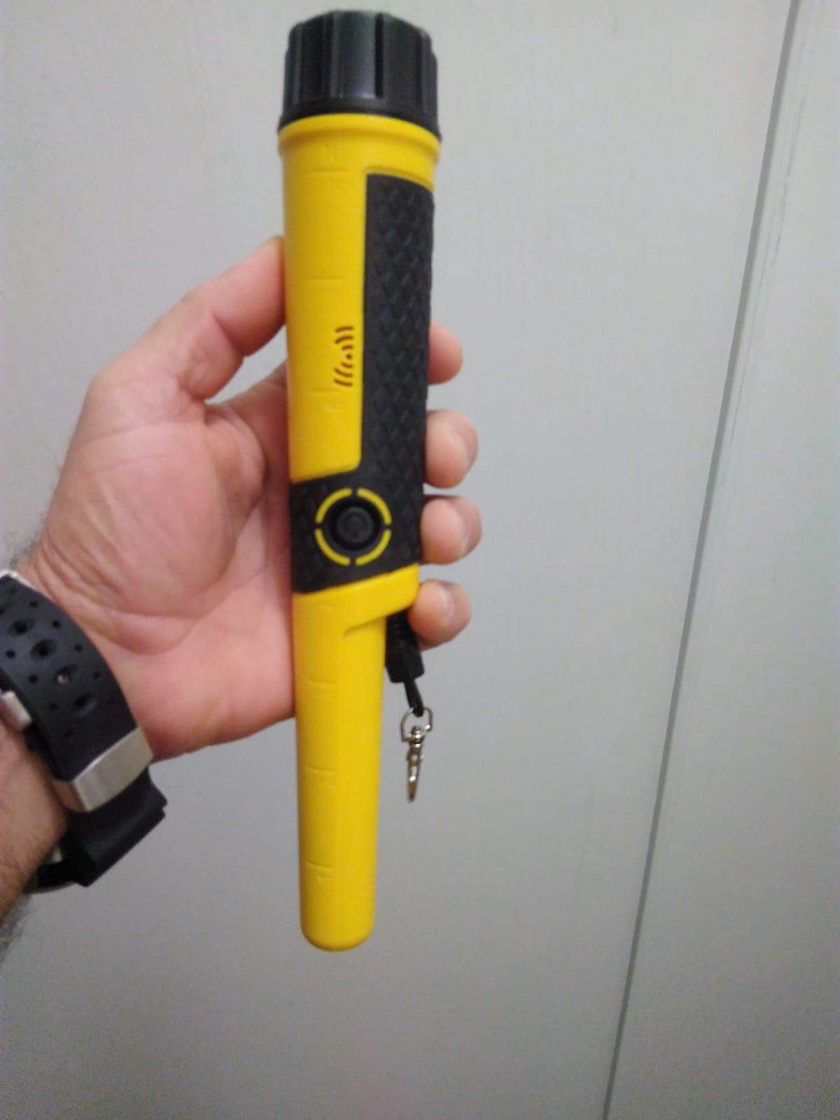 SAKOBS Pinpointer Metal Detector, IP68 Waterproof Handheld Pin Pointer customer photo 2