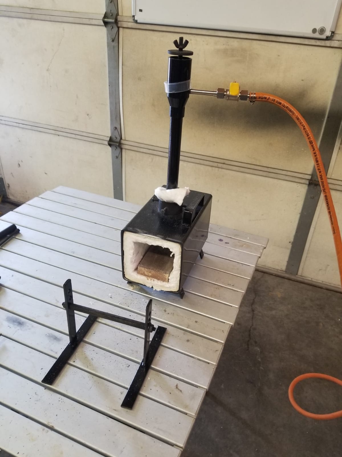 Simond Store - Single Burner Portable Metal Propane Forge - 2600F Rated | Blacksmith Forge - Ideal for Knife Making & Heat Treatment customer photo 2