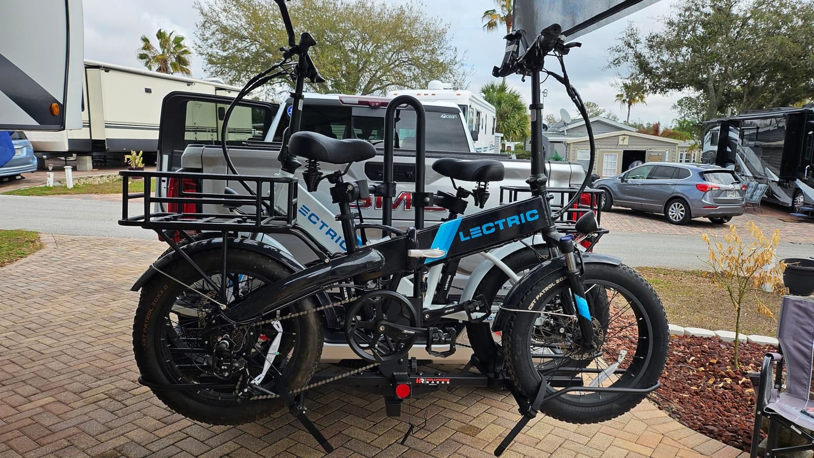 Hollywood RV Rider Hitch Bike Rack for 2 E-Bikes up to 80 lbs Each - Premium Electric Bike Rack for RV, Fifth Wheel, Flat Towed Vehicle - Durable for Standard and Fat Tire Bikes customer photo 1