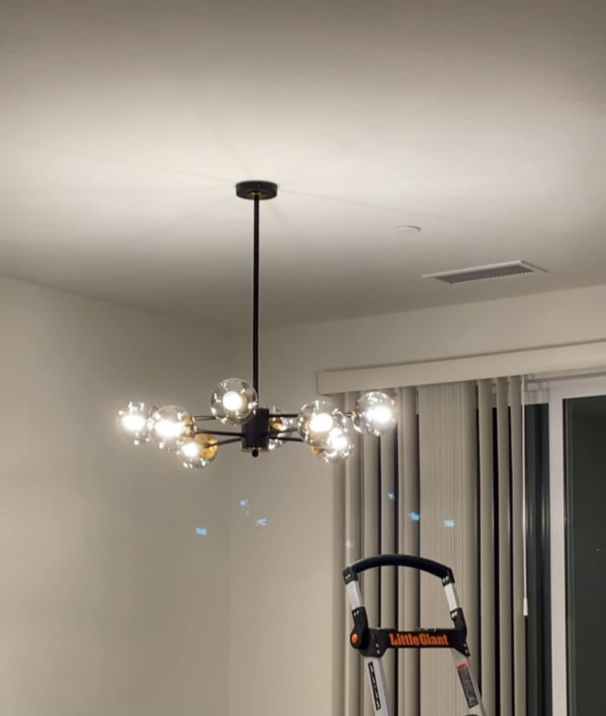 8 Light Chandelier Pendant Lighting Black with Glass Globes Classic Vintage Sputnik Ceiling Light Fixture for Kitchen Living Room Dining Room Bedroom Farmhouse.. customer photo 2