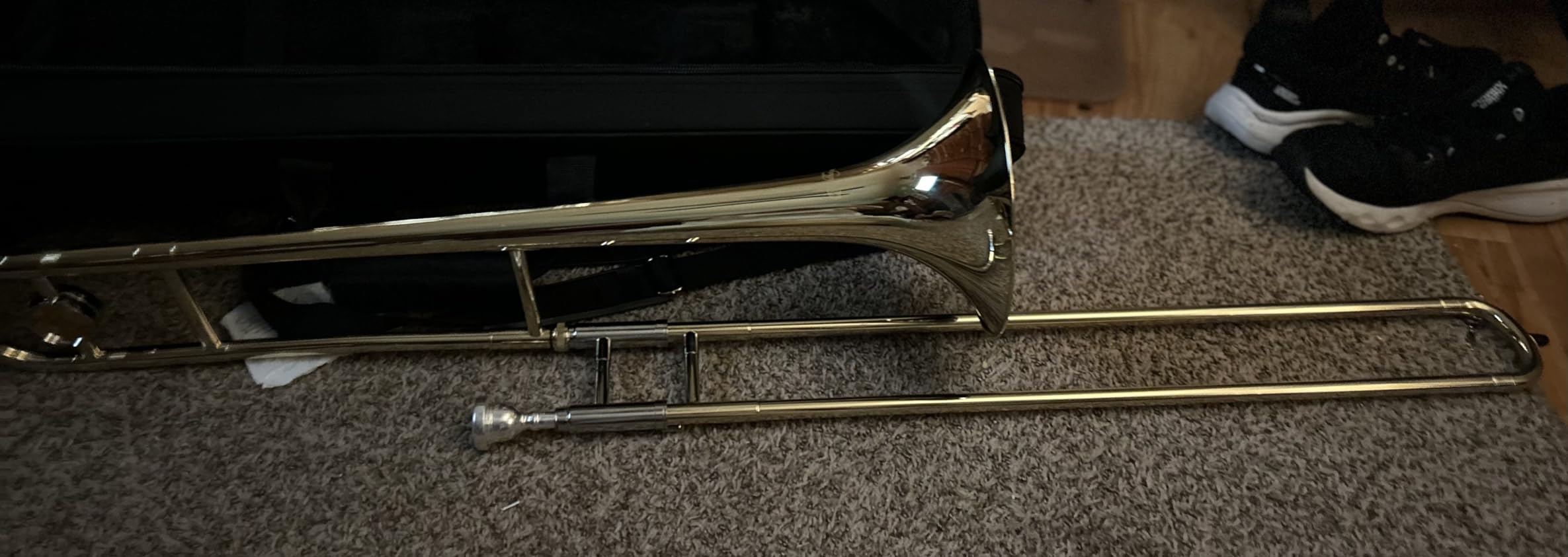 Ashthorpe Bb Tenor Slide Trombone with Gold Lacquer Finish - Includes Case, Mouthpiece, Gloves, Cleaning Cloth, Slide Grease customer photo 1