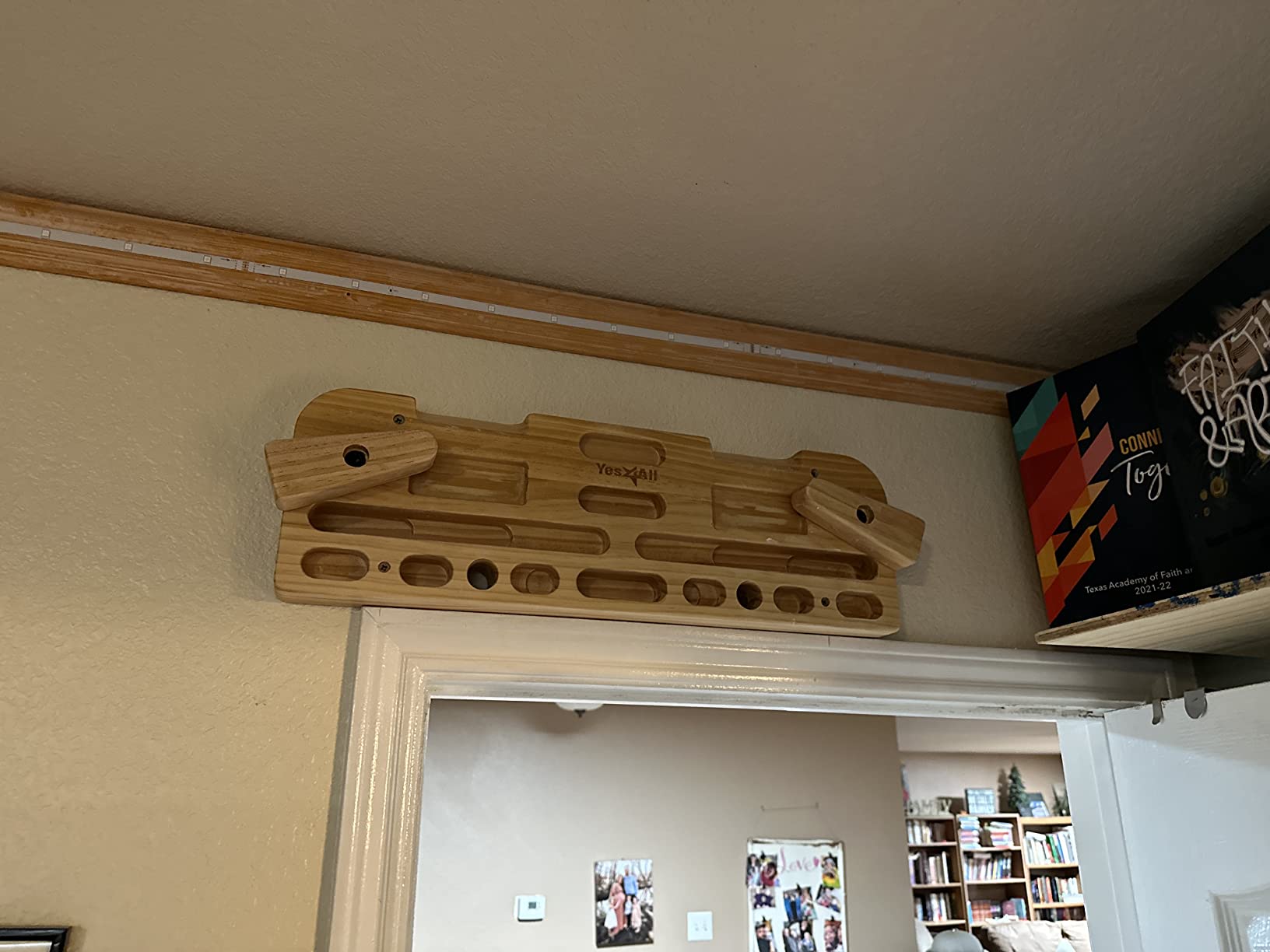 Yes4All Wooden Hang Board/Climbing Board for Doorway - Hand Strengthener Equipment for Training Finger, Grip and Pull Up customer photo 1